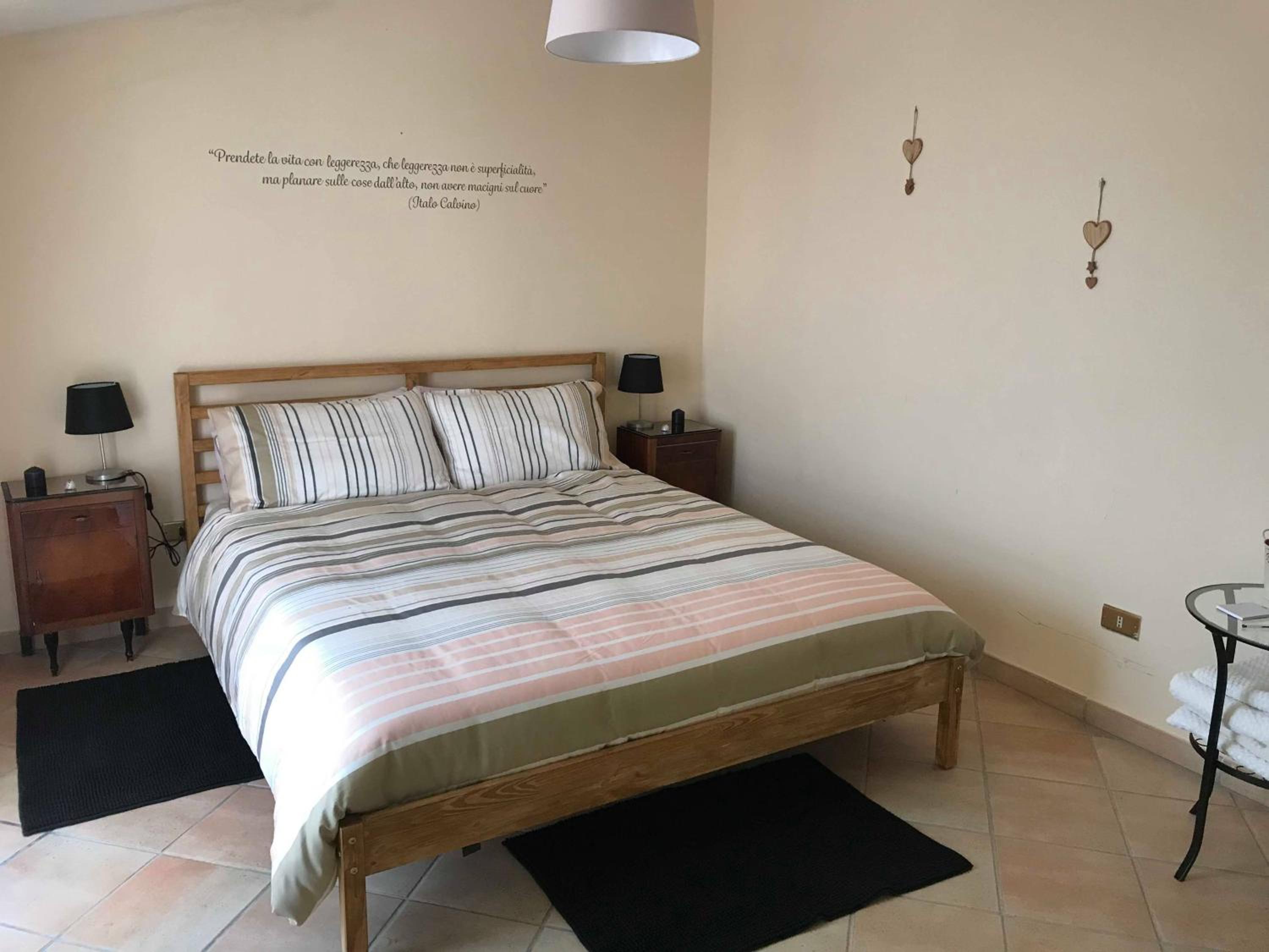 Three-Bedroom House - Photo 9