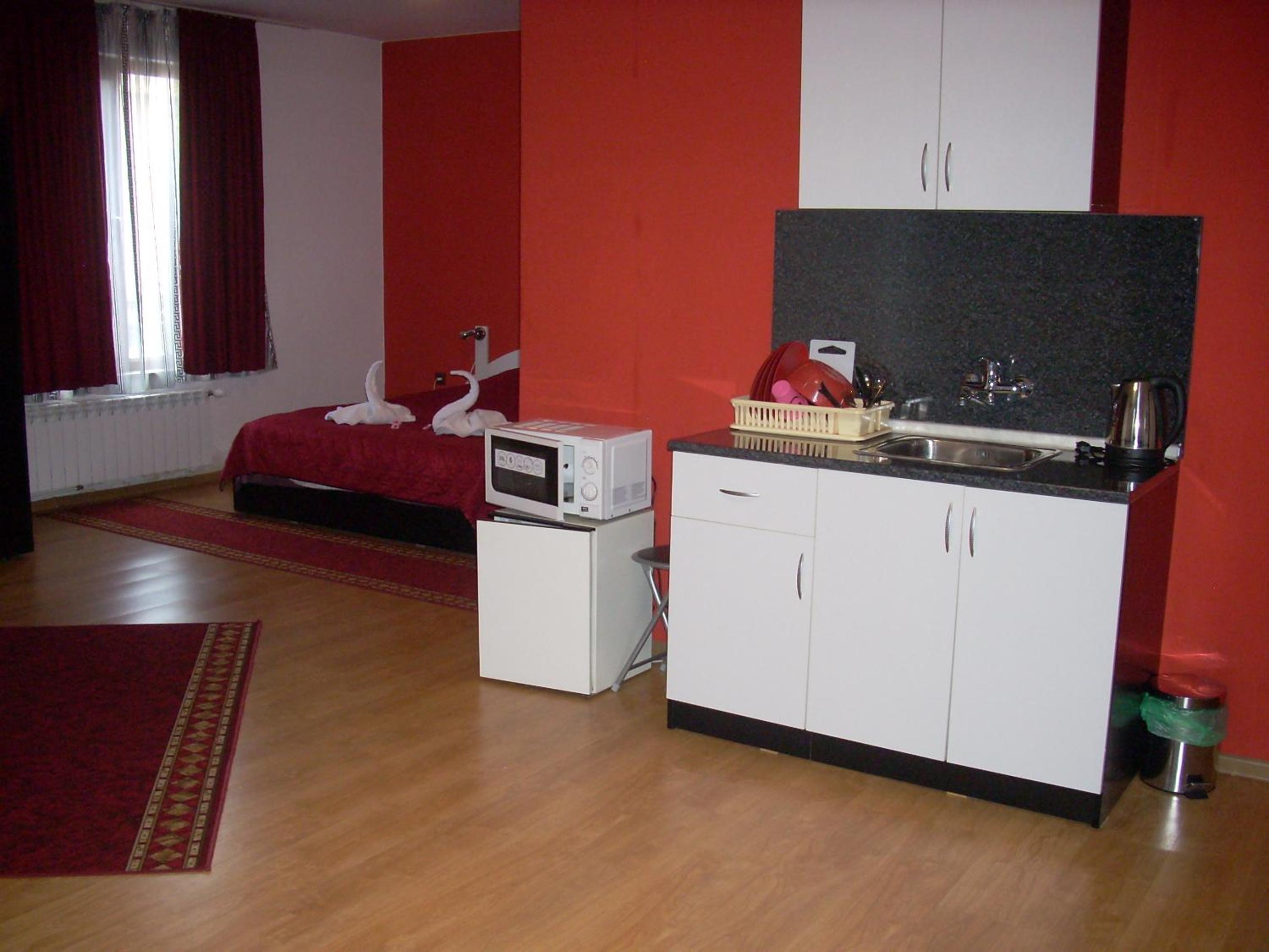 Studio Apartment photo 3