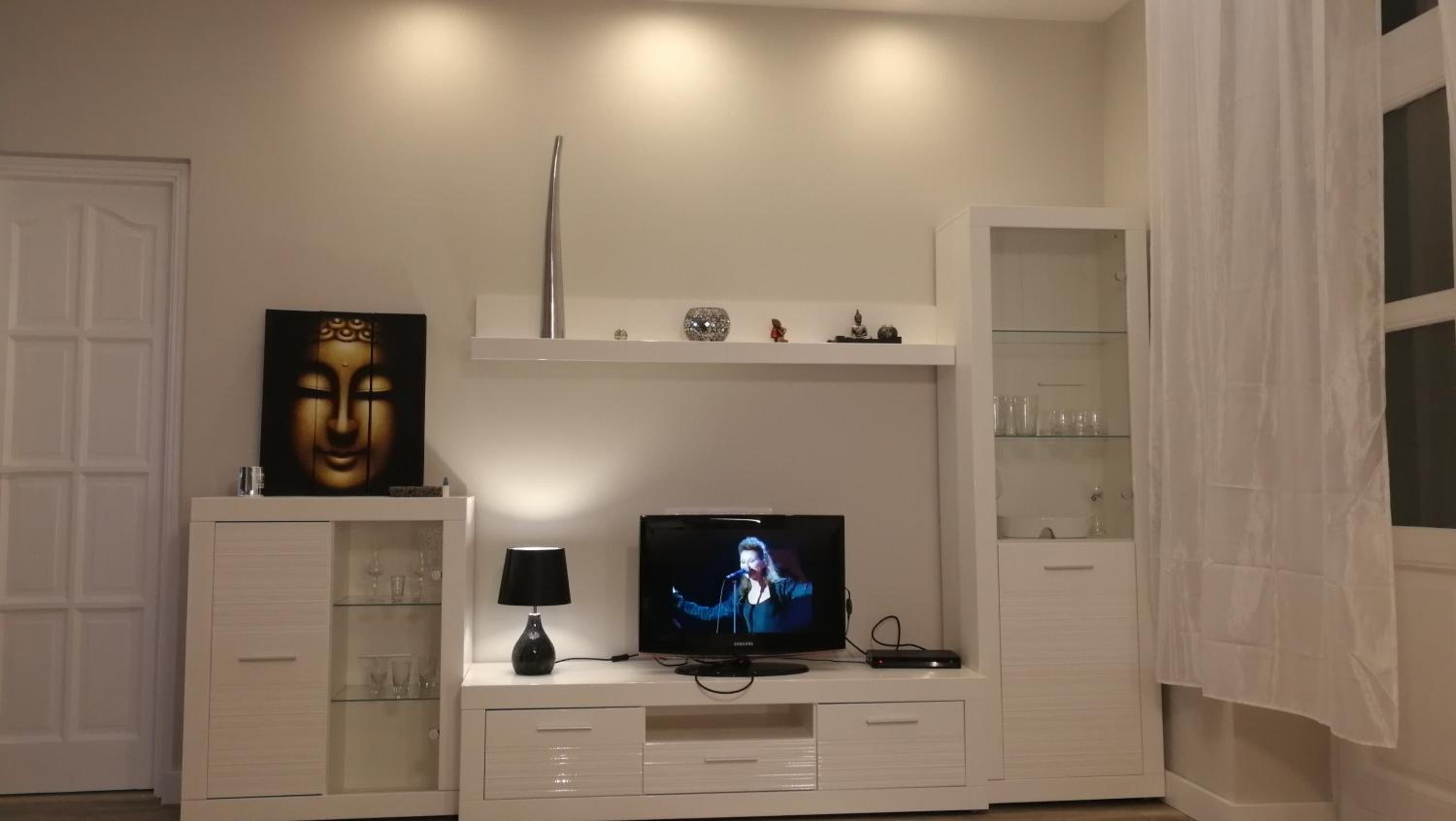 One-Bedroom Apartment - Photo 26