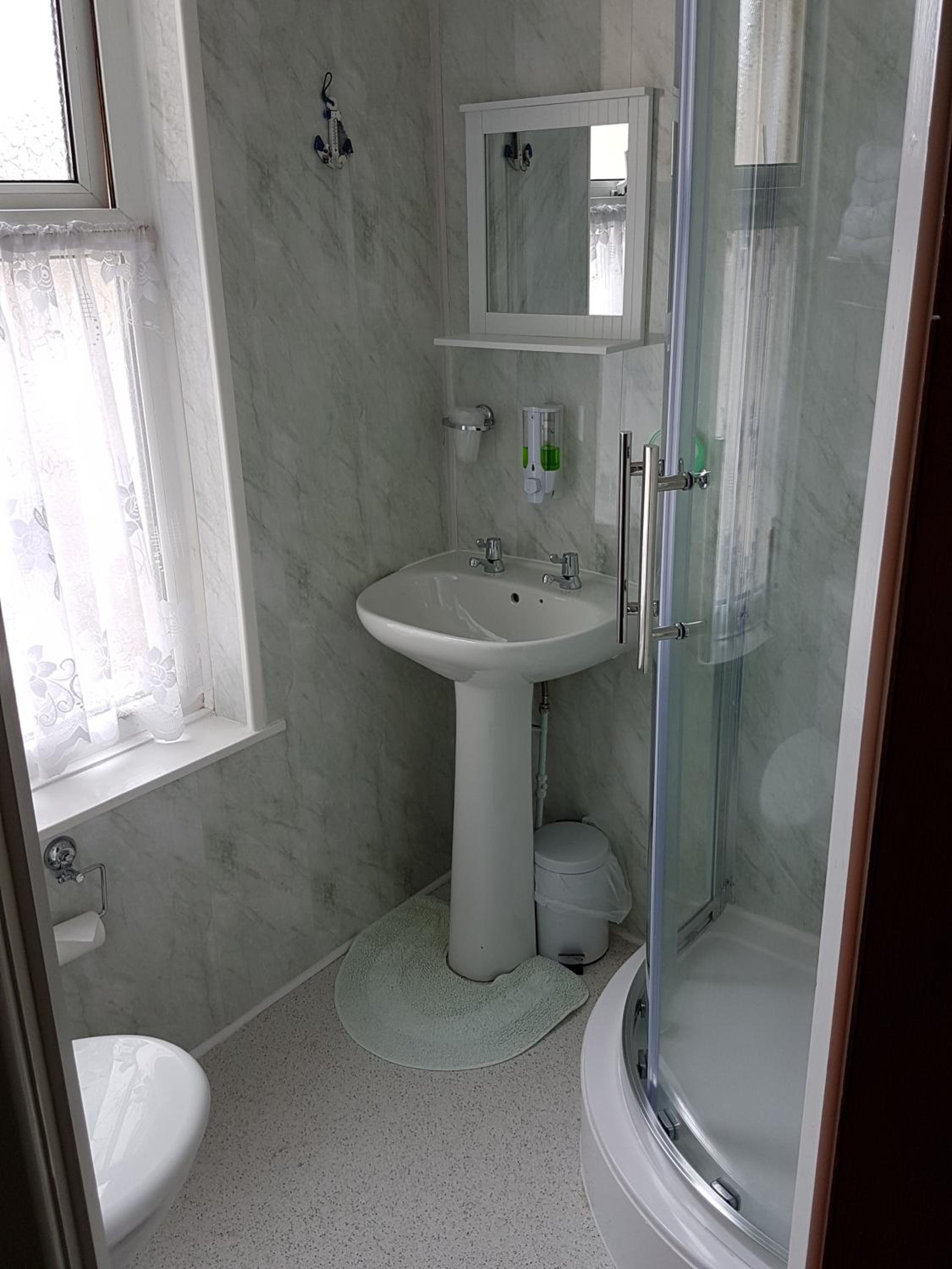 Comfort Triple Room with Shower photo 3