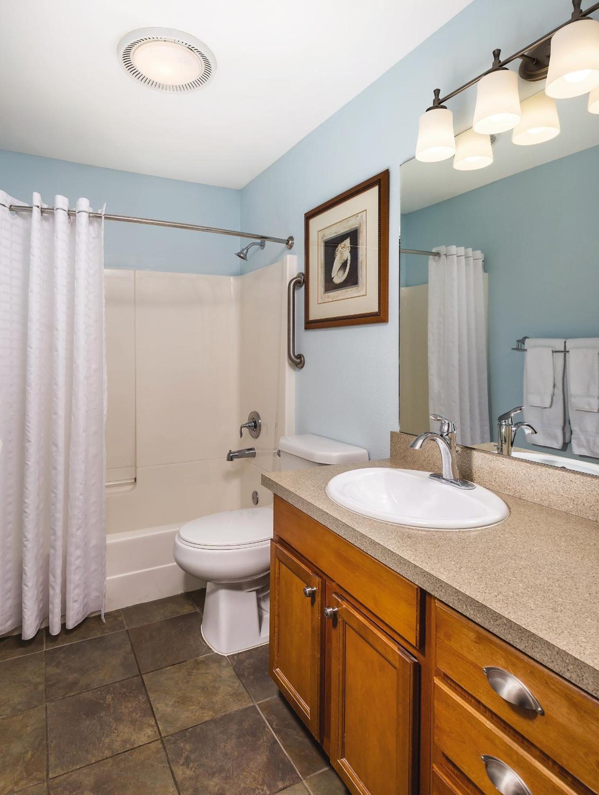 Two-Bedroom Suite photo 2