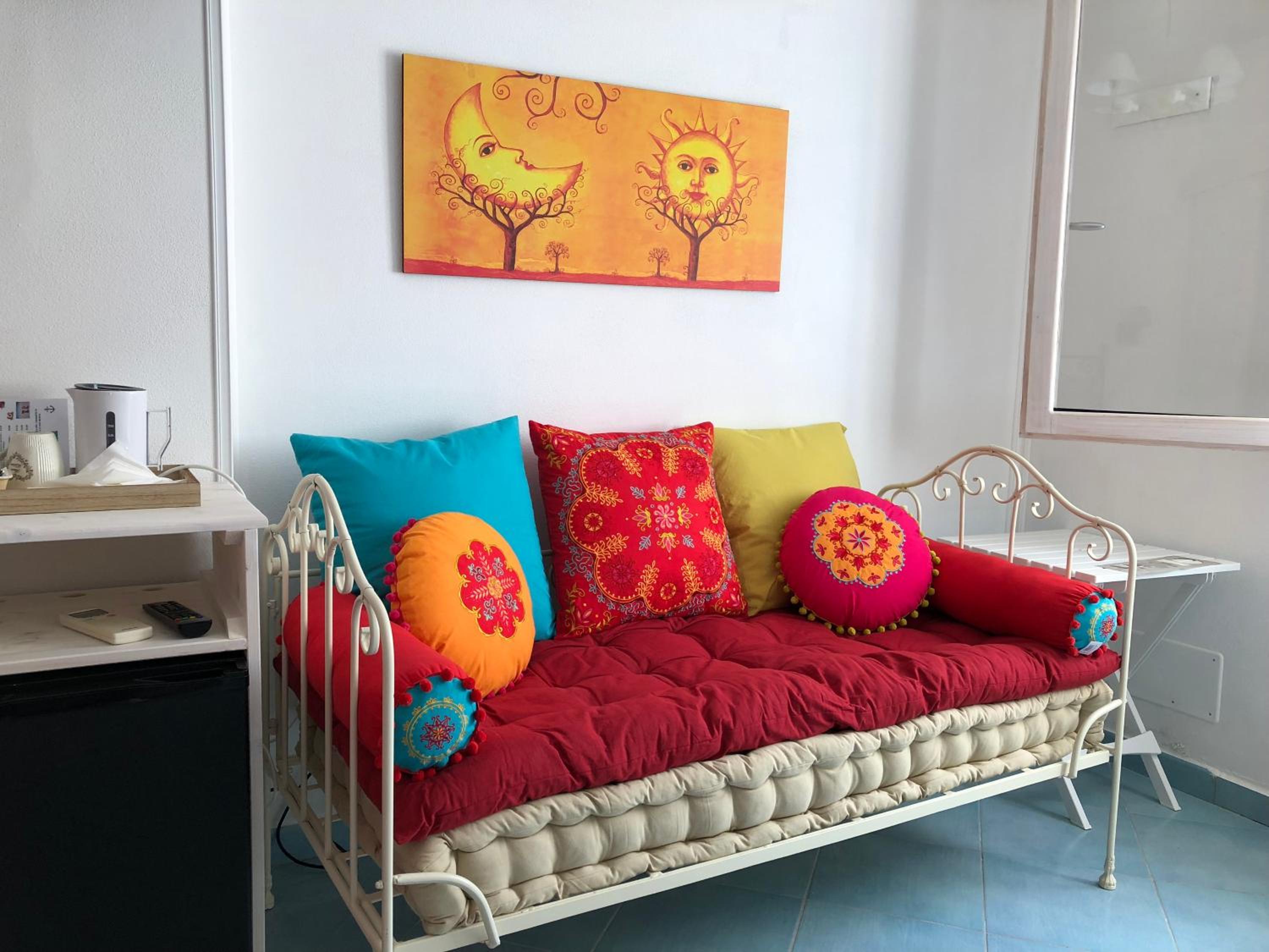 Double Room with Garden View - Photo 10