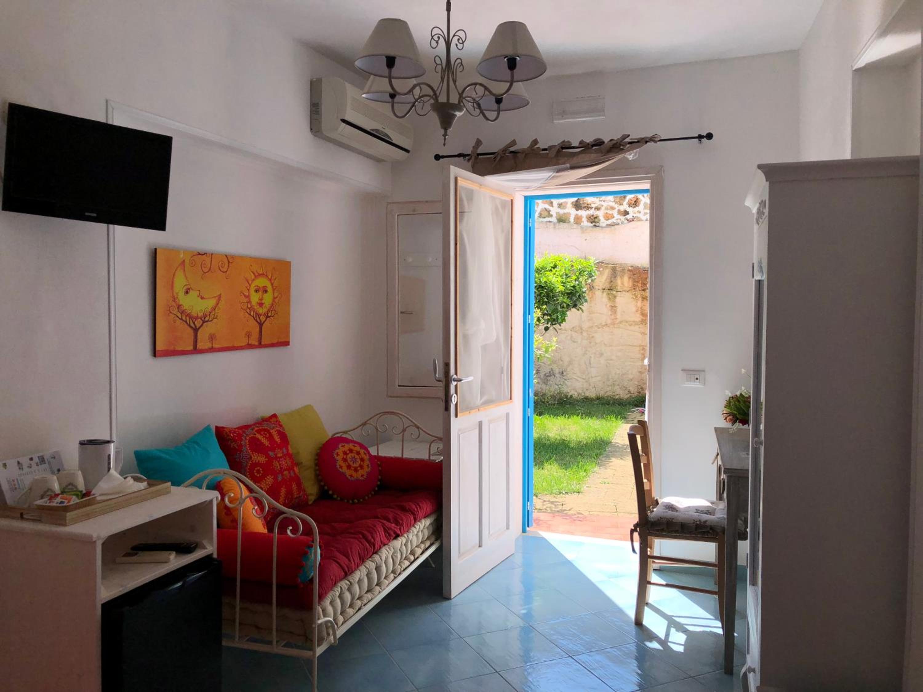 Double Room with Garden View - Photo 1