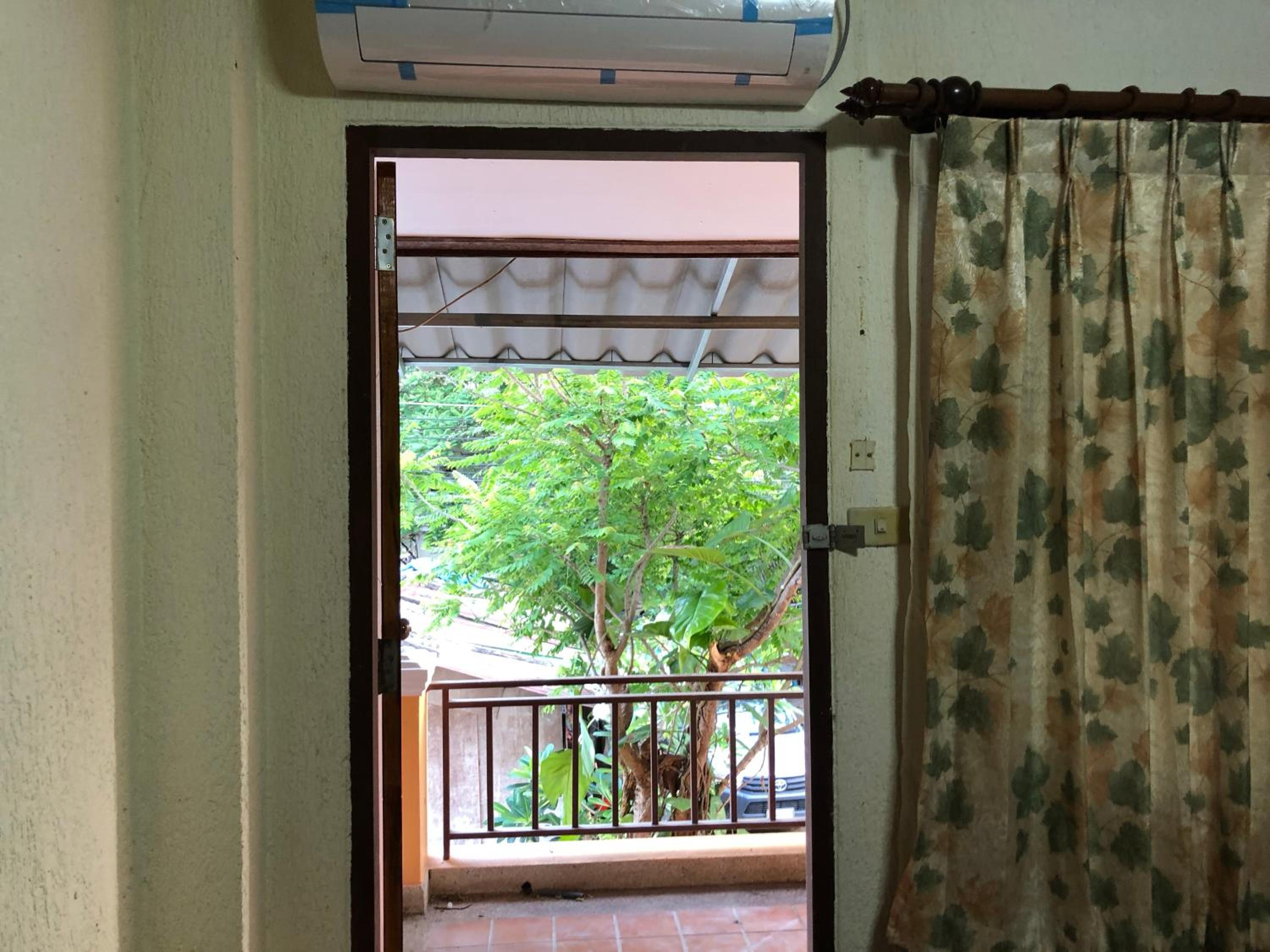 King Room with Balcony photo 3