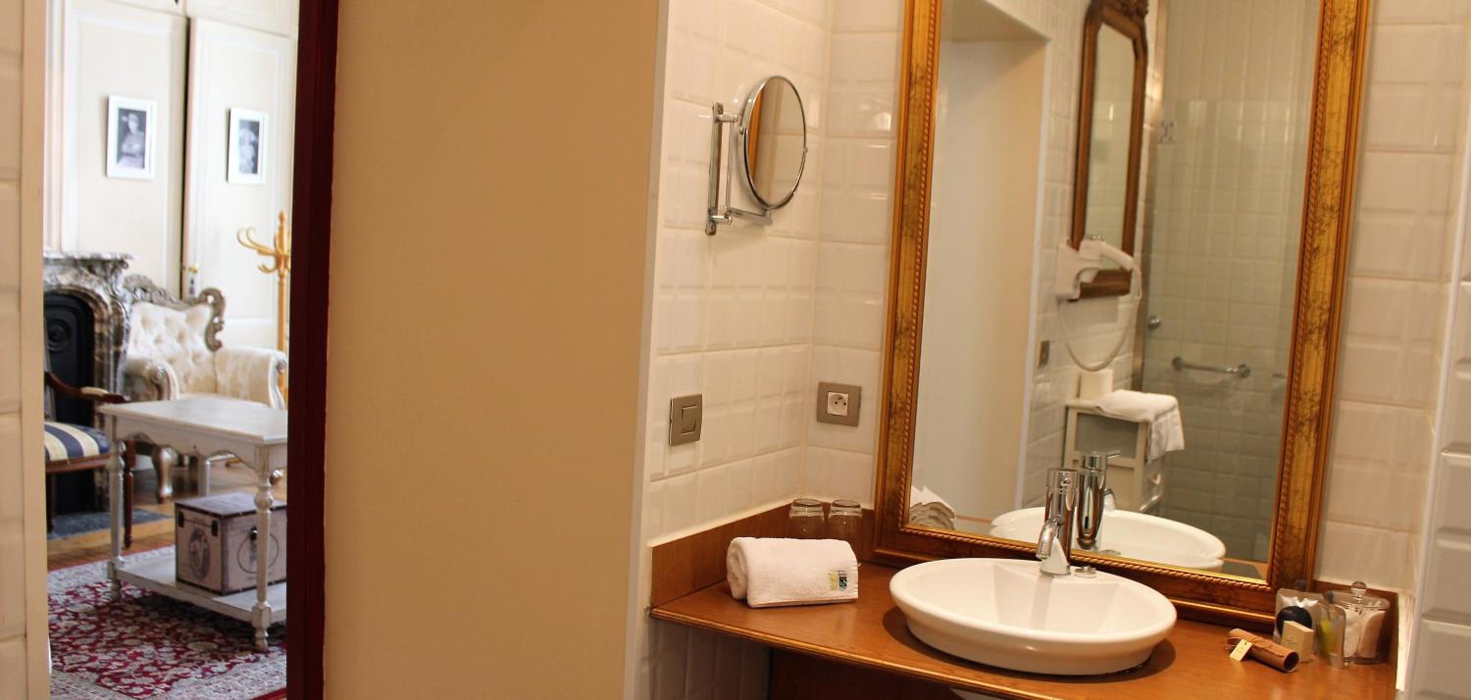 Double or Twin Room photo 2
