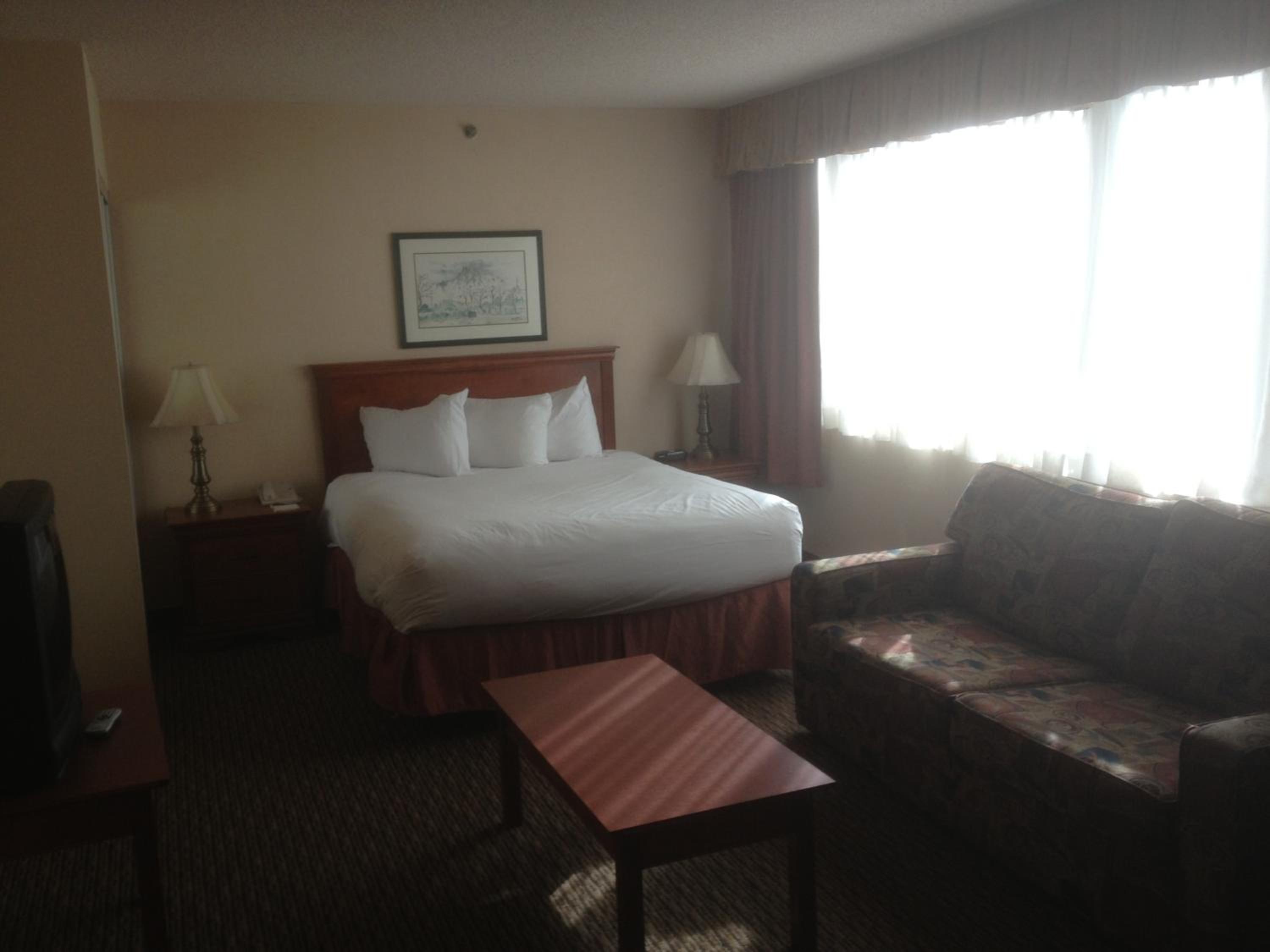 Deluxe Queen Room - Non-Smoking photo 3