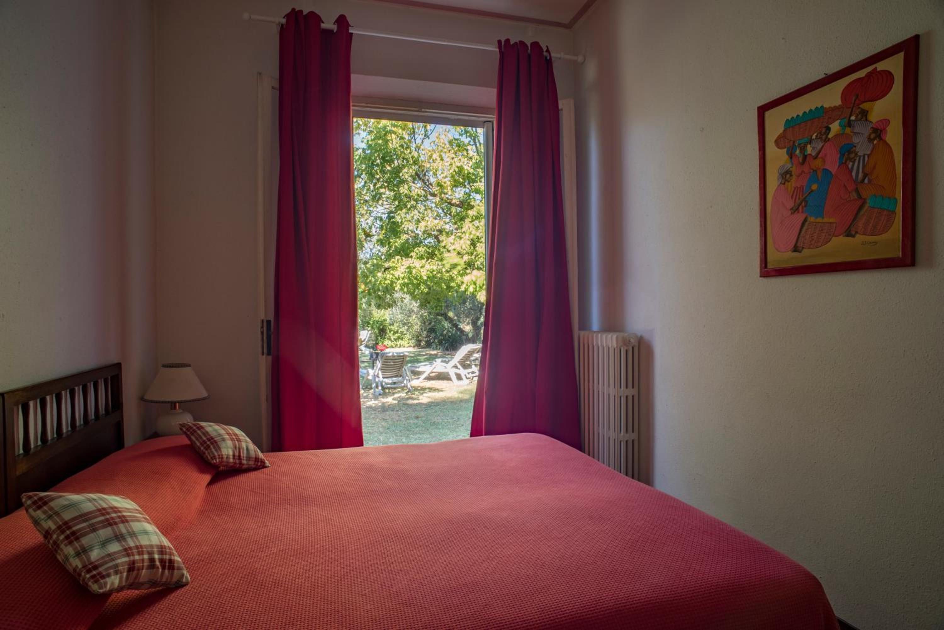 Double Room with Private External Bathroom photo 2