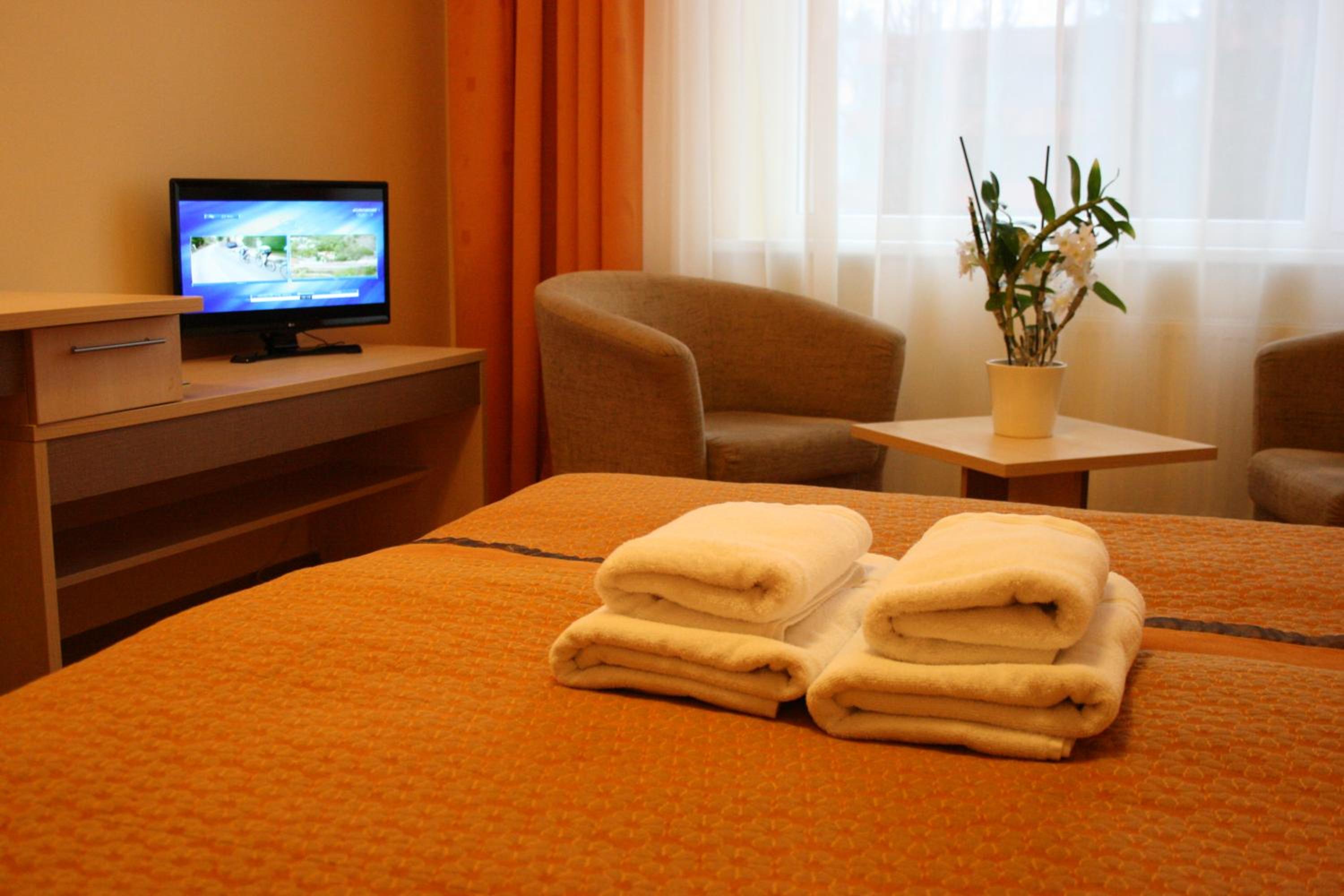 Standard Double Room - Photo 2