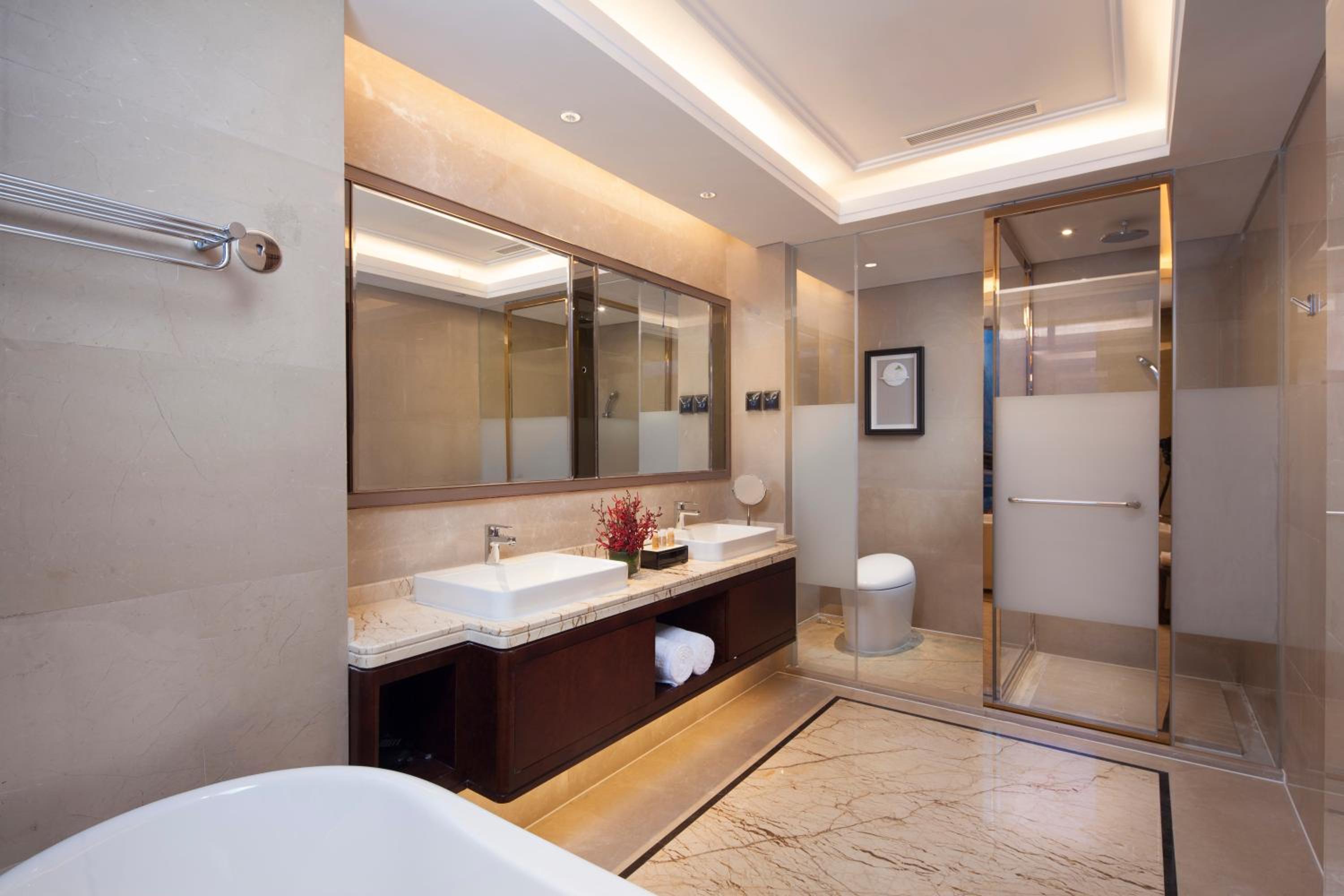Deluxe Suite photo 2