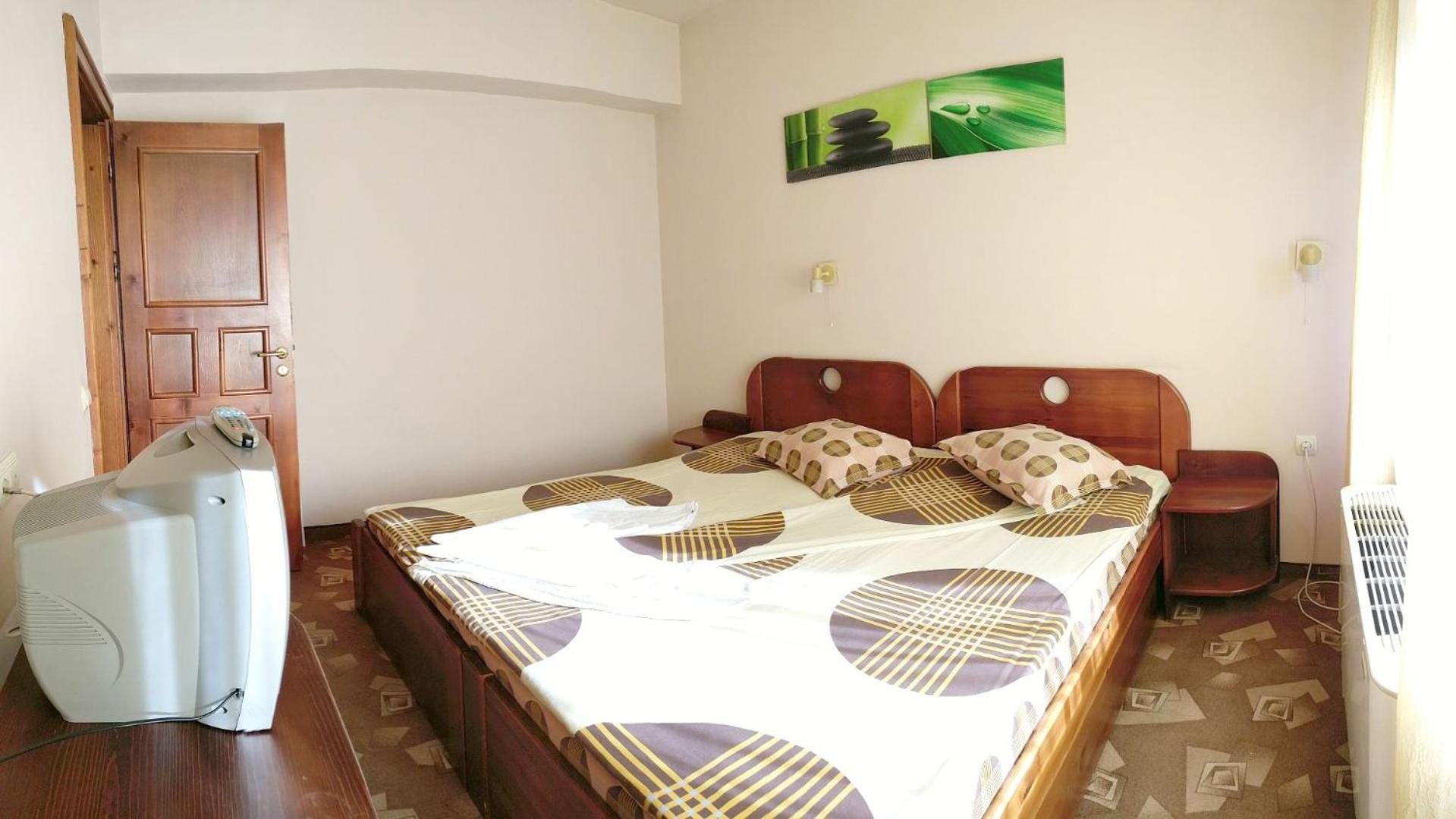 Double or Twin Room with Balcony - Photo 1