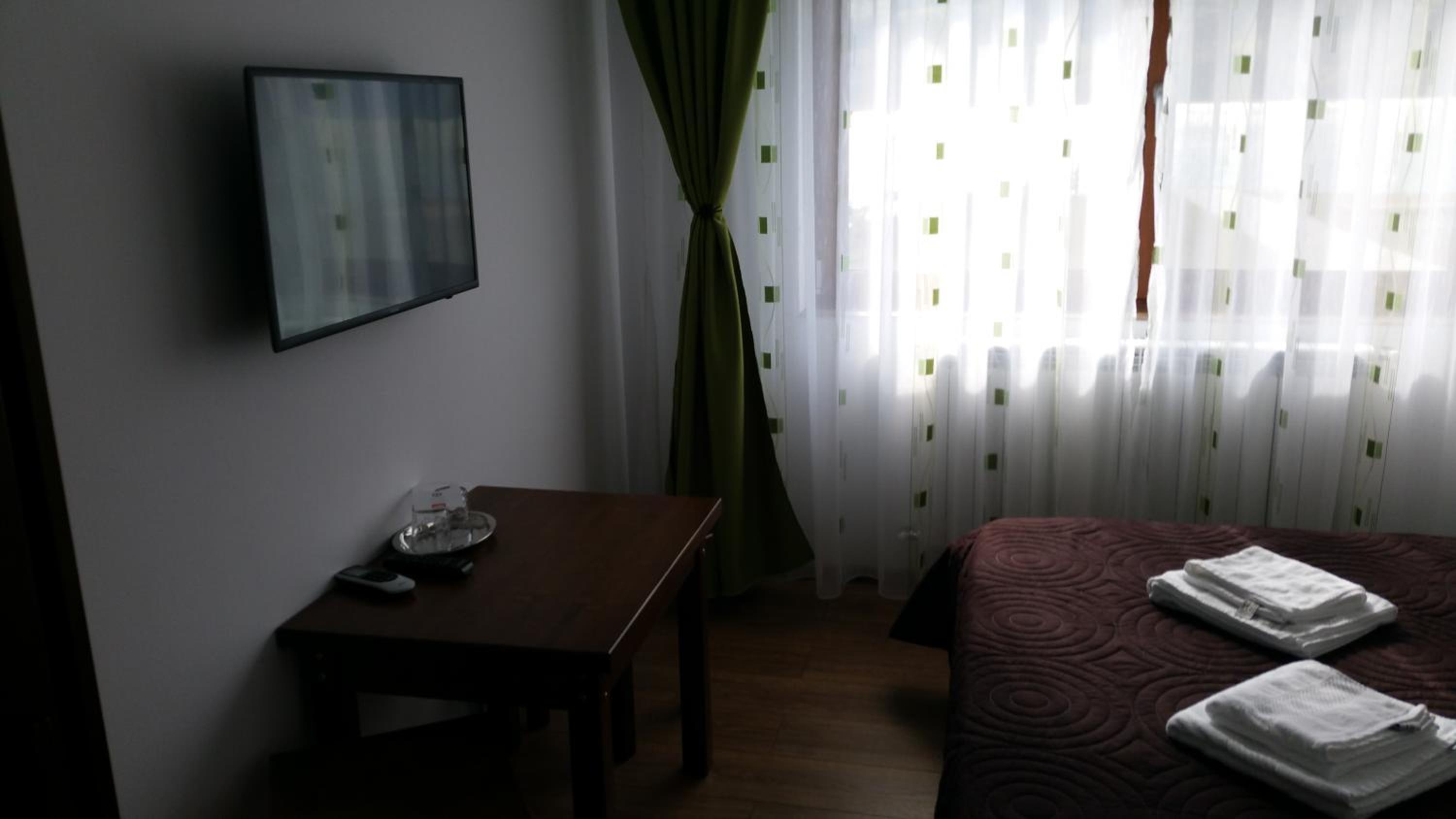 Double Room with Private Bathroom photo 3