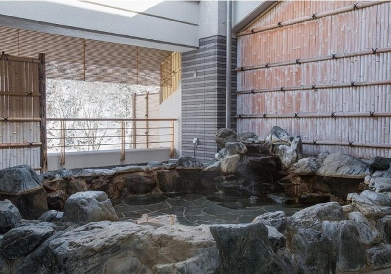 Japanese-Style Room with Private Bathroom and River View - Non-Smoking - Photo 2