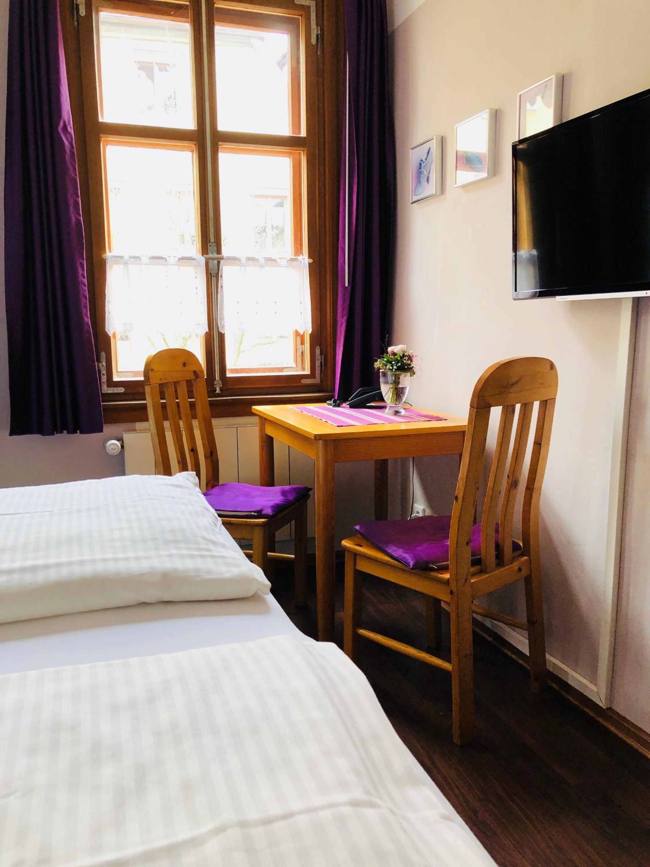 Double Room - Photo 1