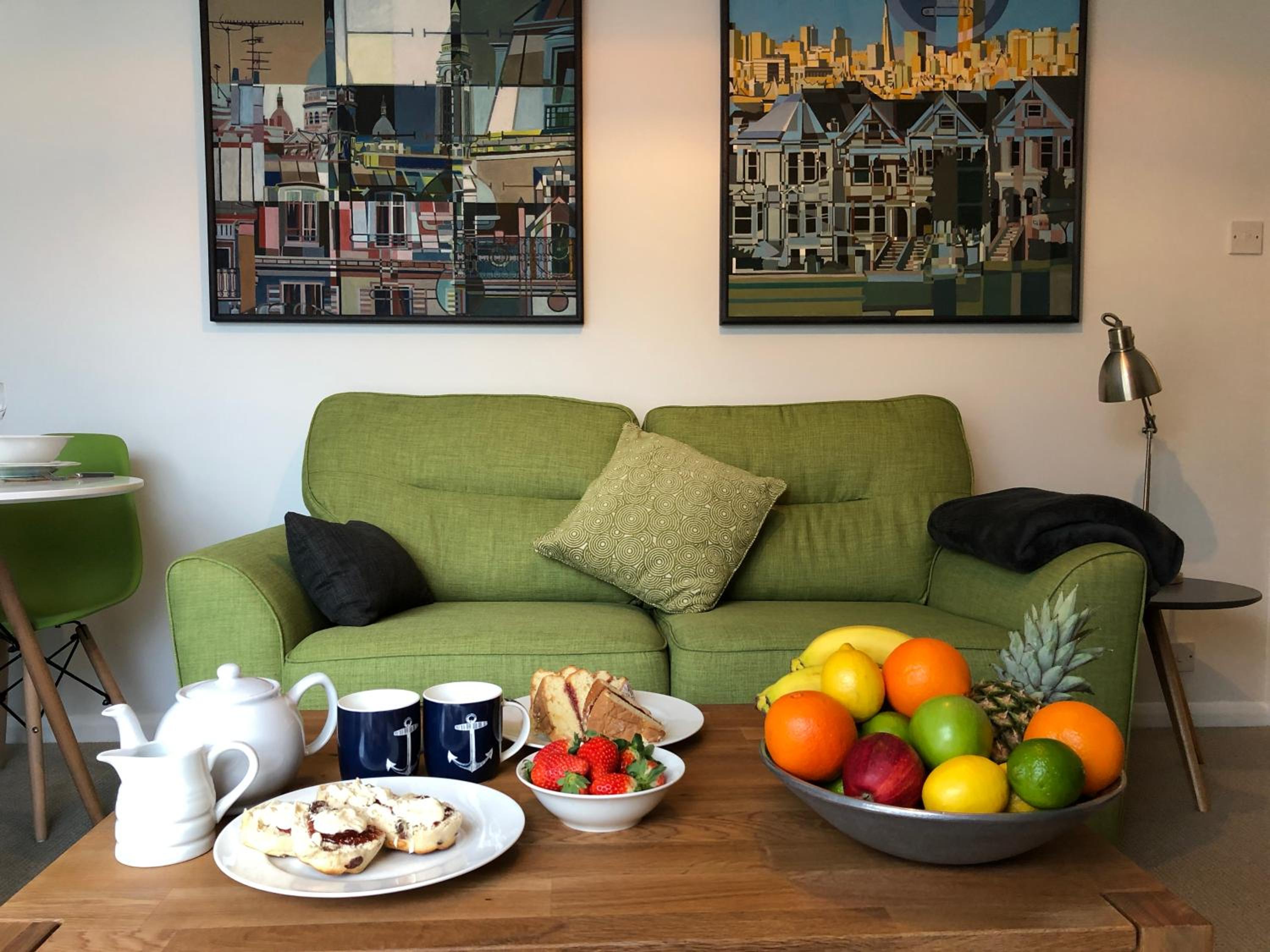 Apartment photo 2