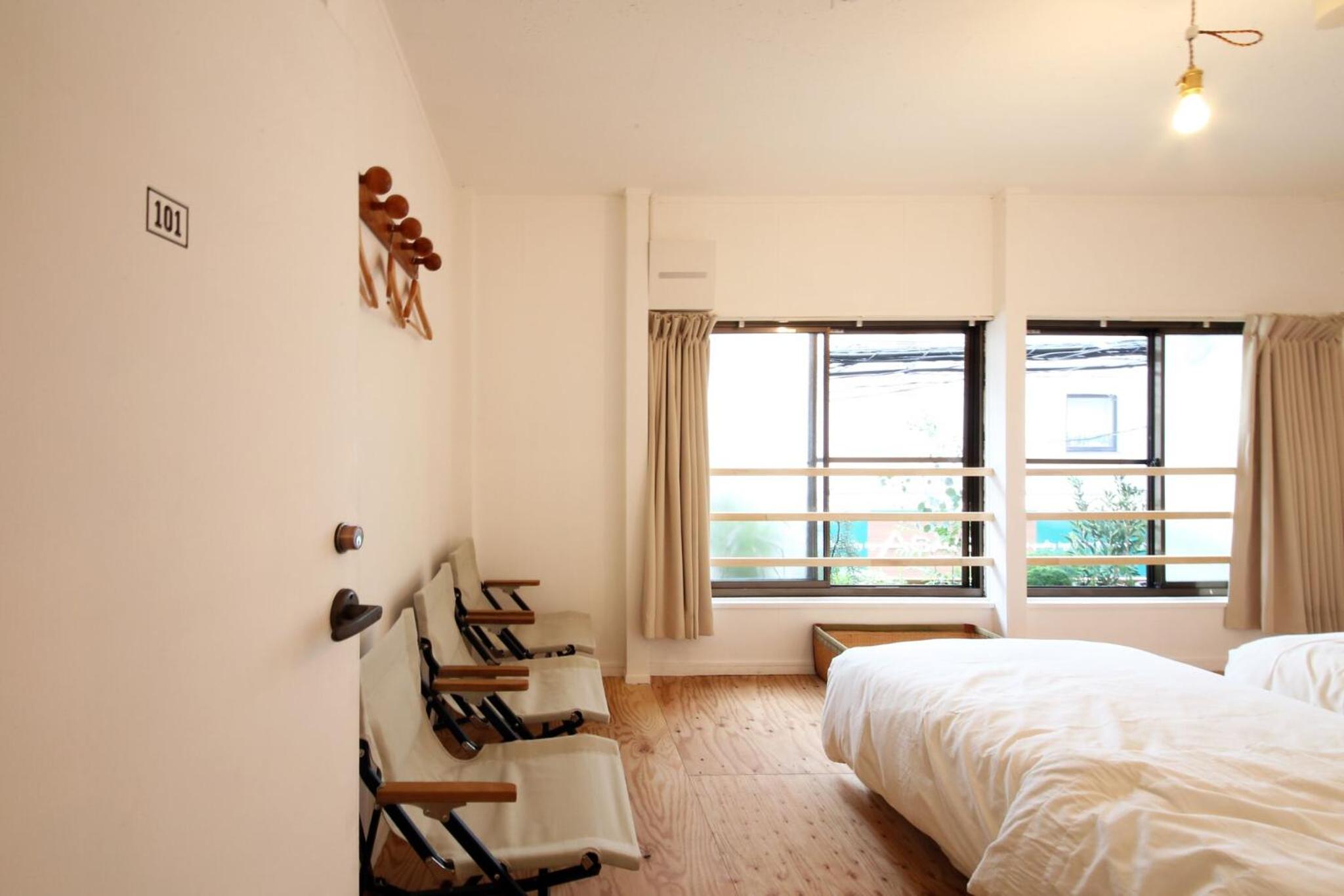 Triple Room- Female Only - Photo 7