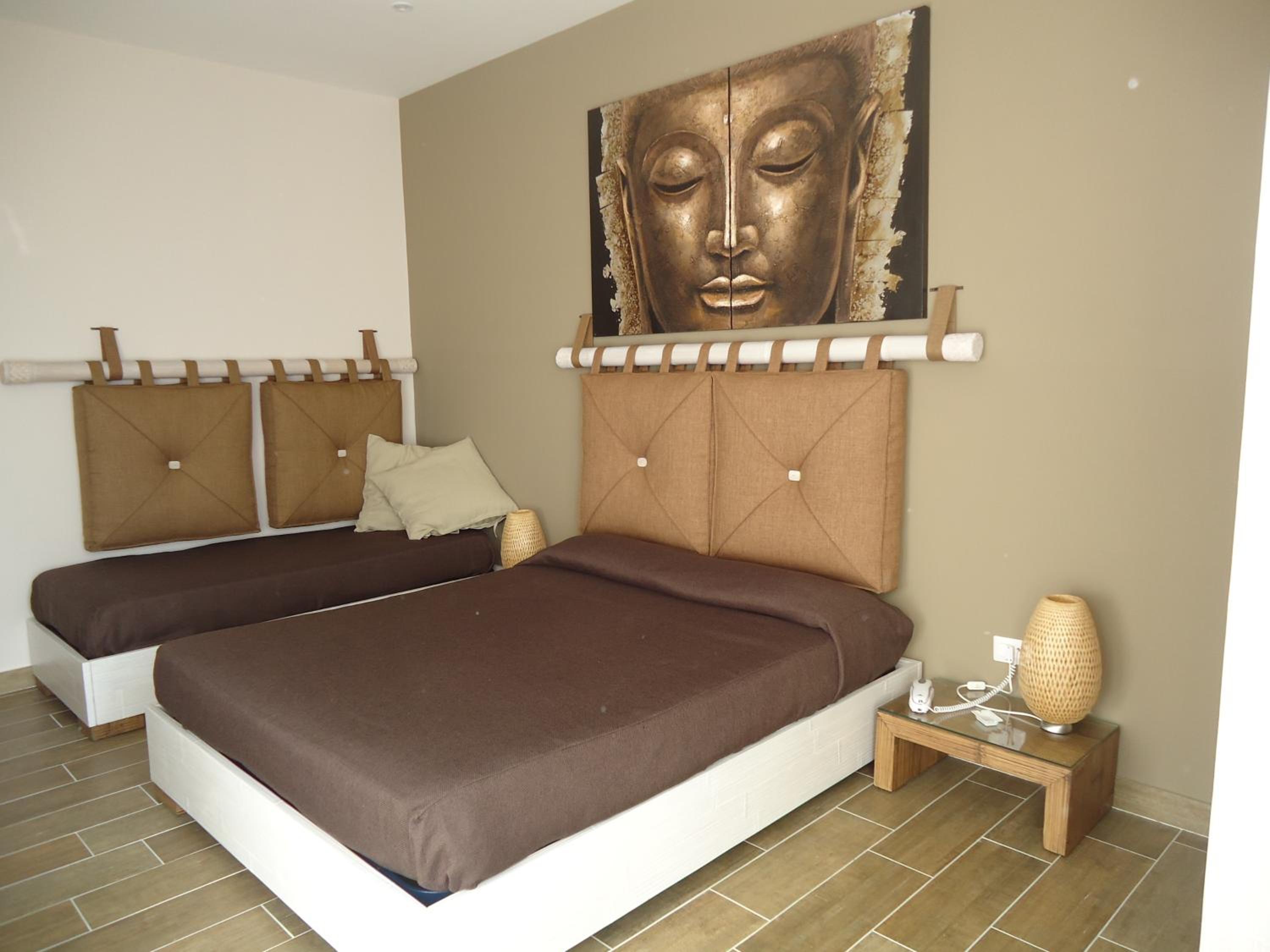 Triple Room with Sea View - Photo 10