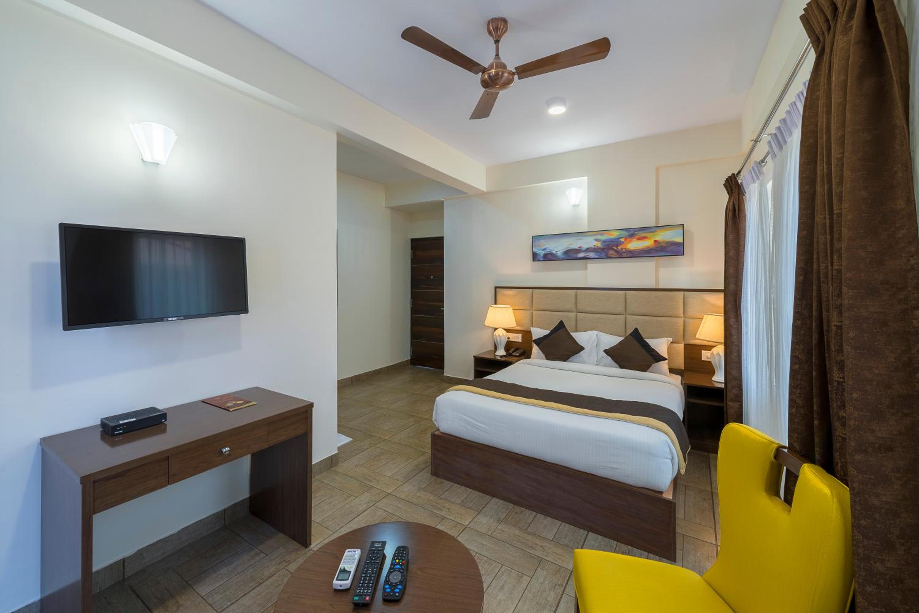 Standard Double or Twin Room - Photo 1