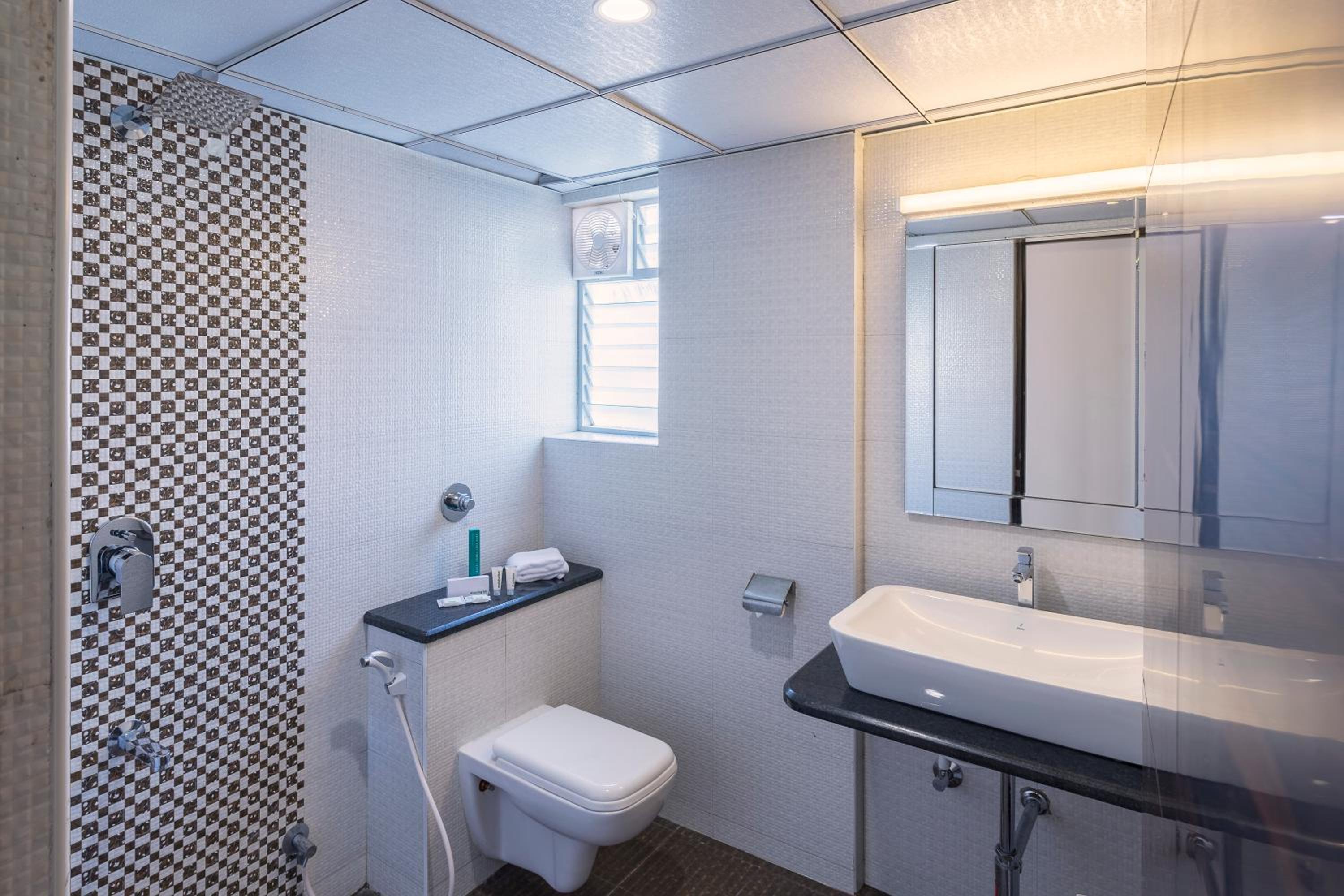 Superior Deluxe Double or Twin Room  - Photo 2