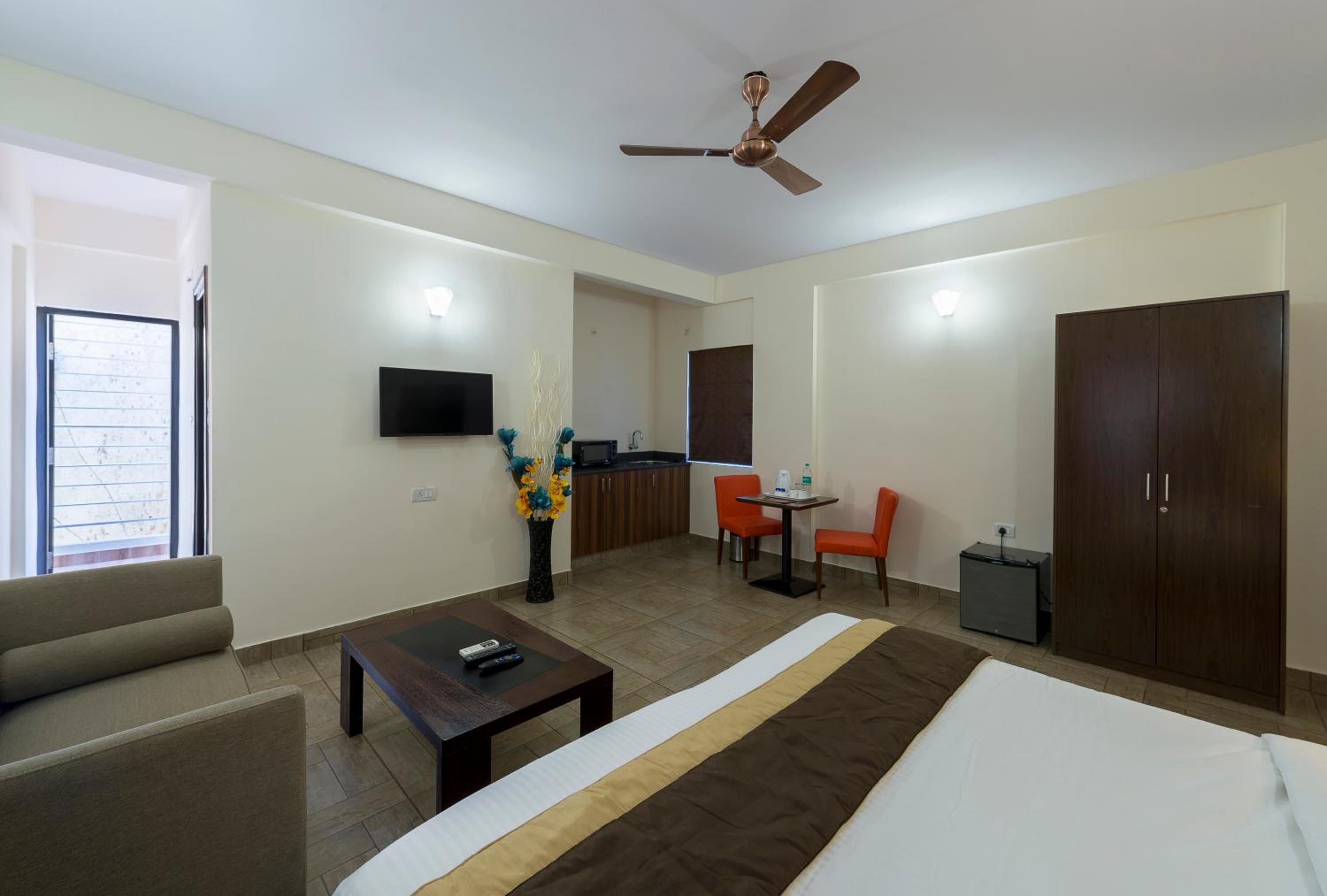 Superior Deluxe Double or Twin Room  - Photo 3