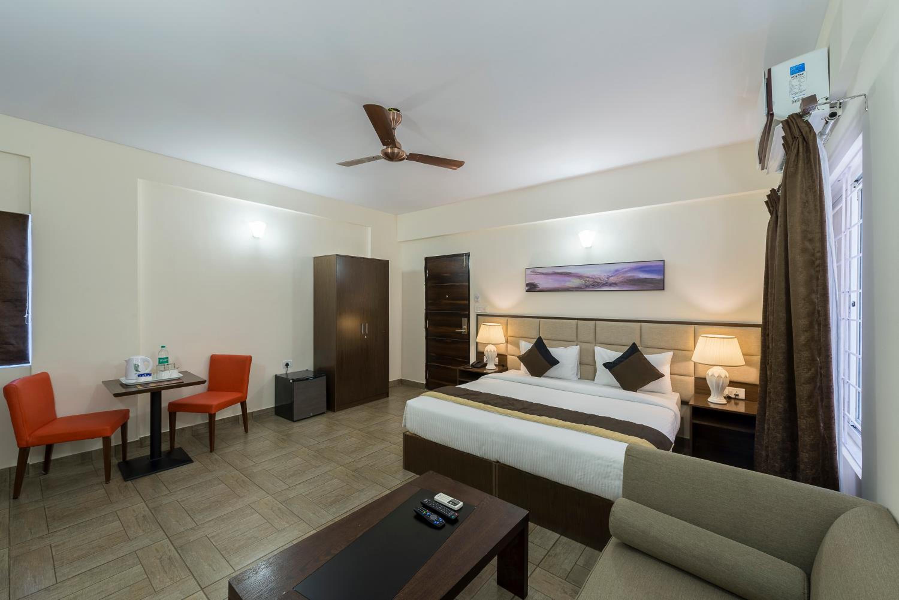 Superior Deluxe Double or Twin Room  - Photo 7