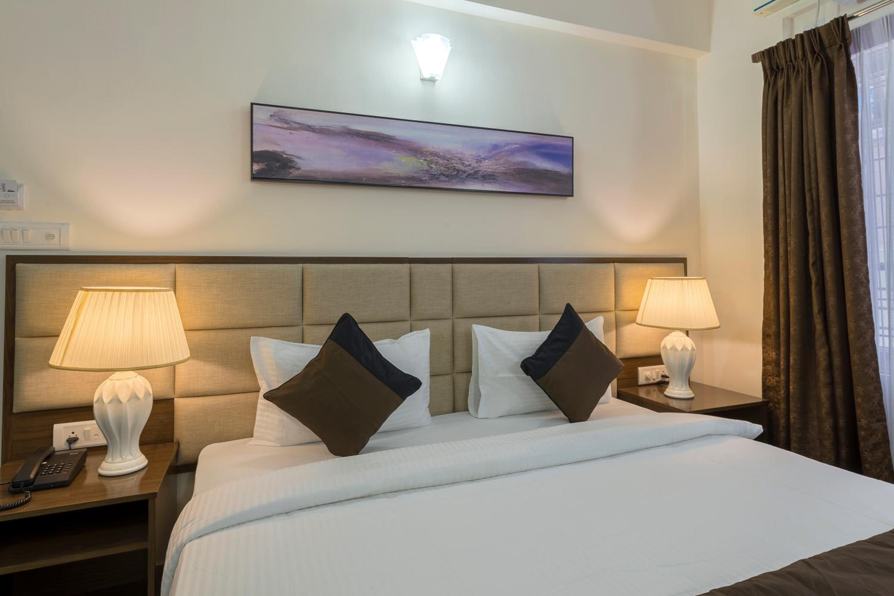 Superior Deluxe Double or Twin Room  - Photo 6