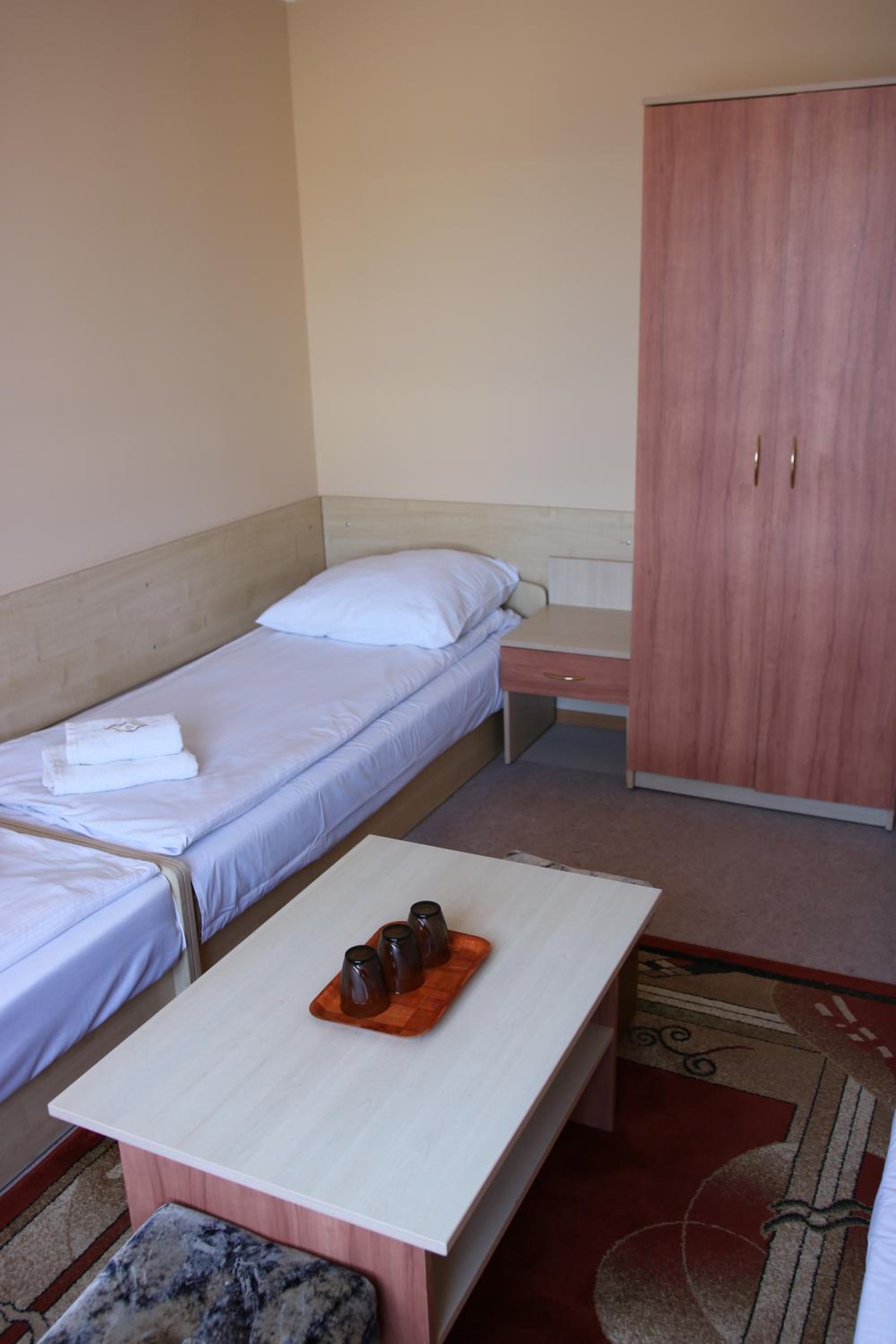 Triple Room with Shared Bathroom photo 2