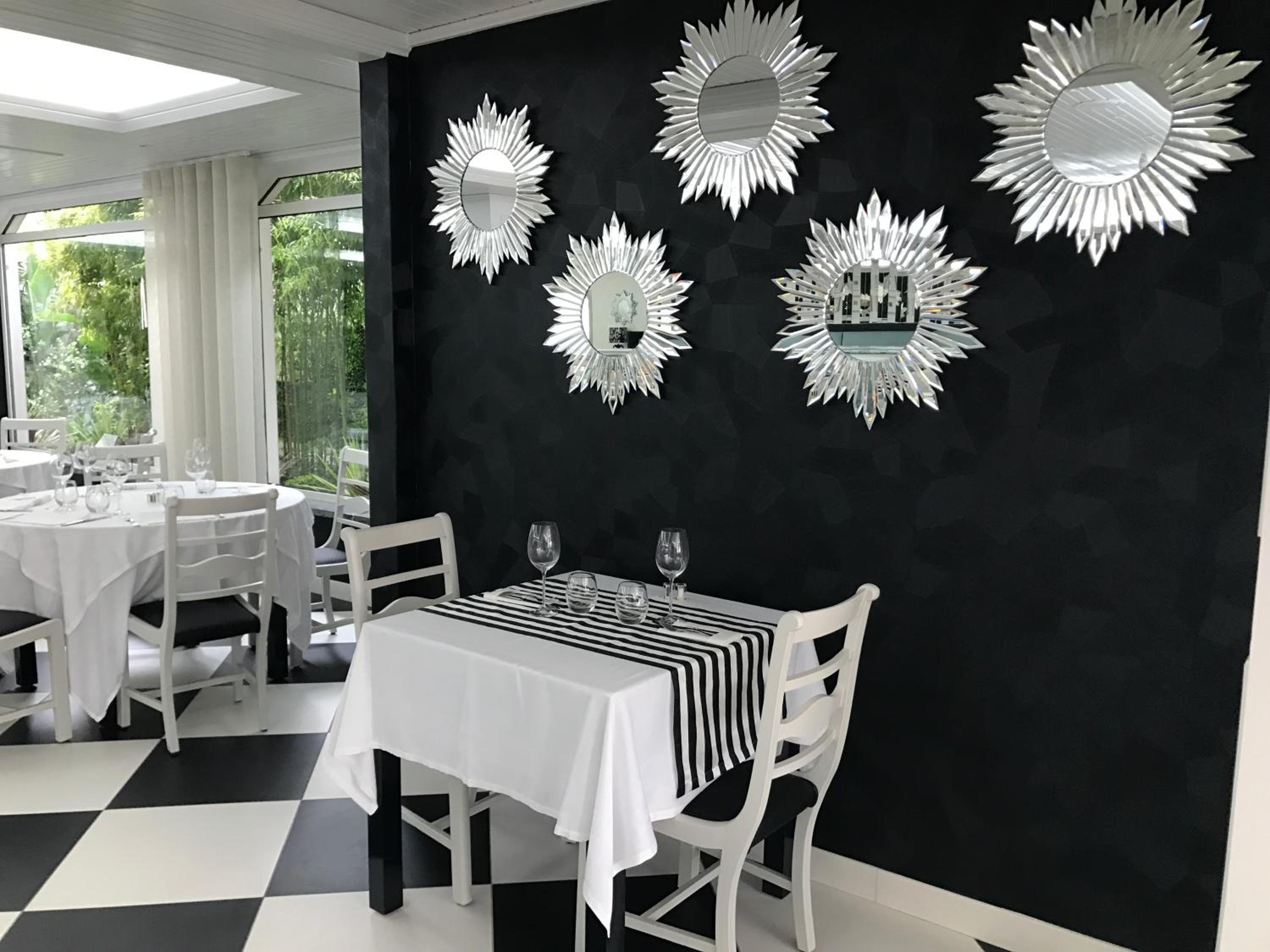 Suite - Photo 6