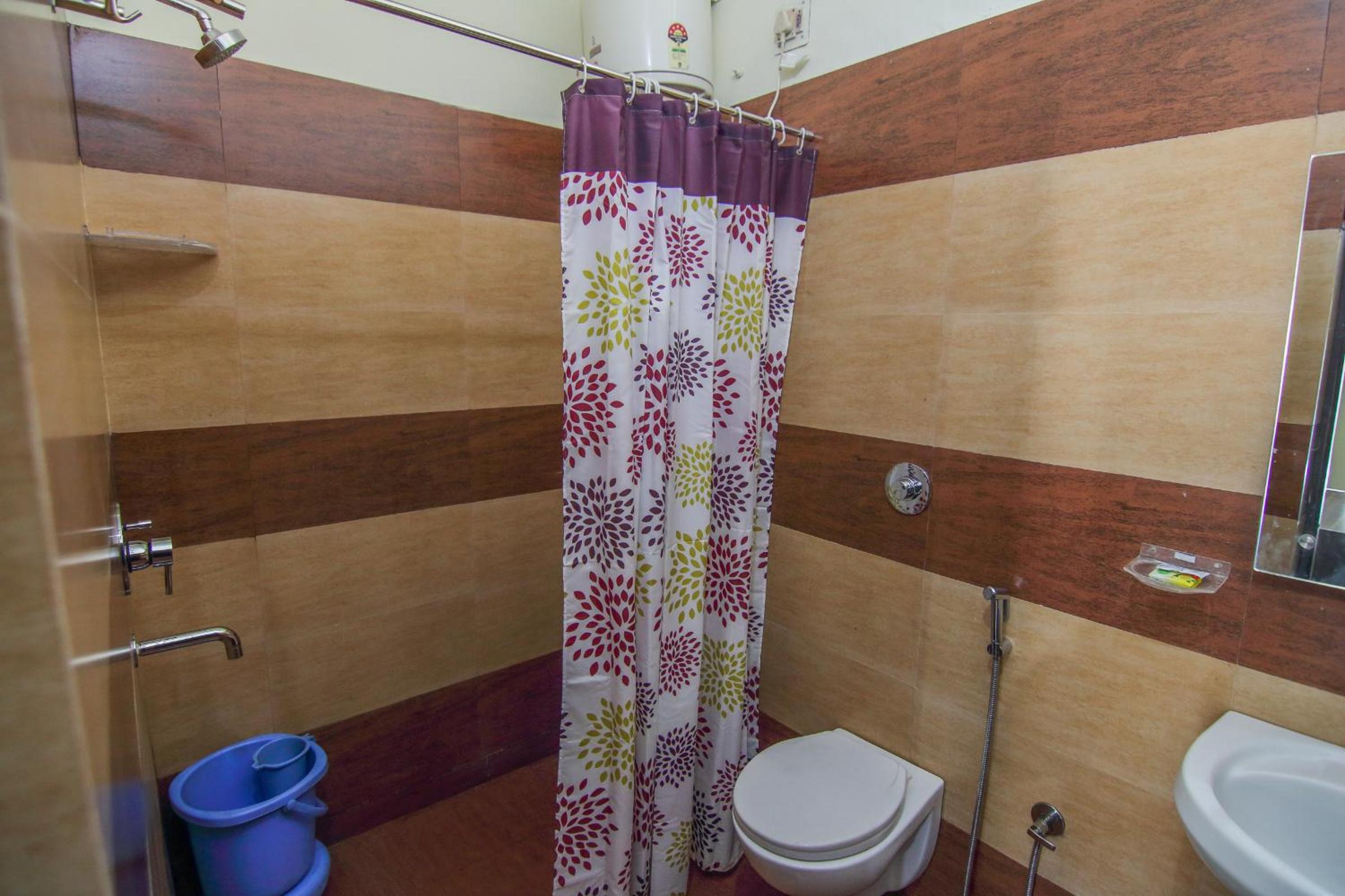 Double or Twin Room with Bathroom photo 3