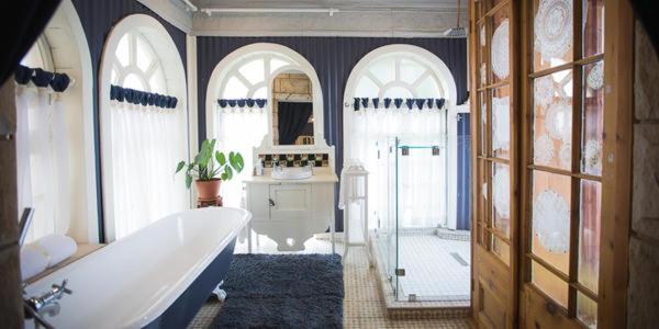 Luxury King Room photo 2
