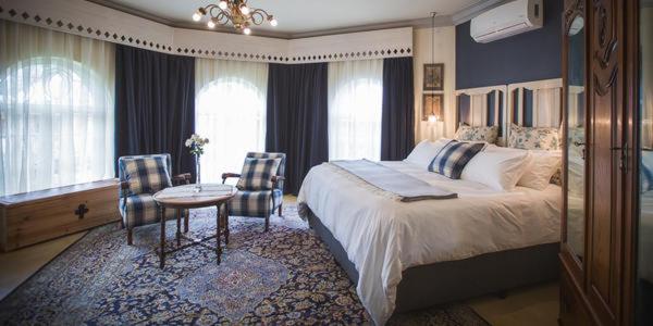 Luxury King Room