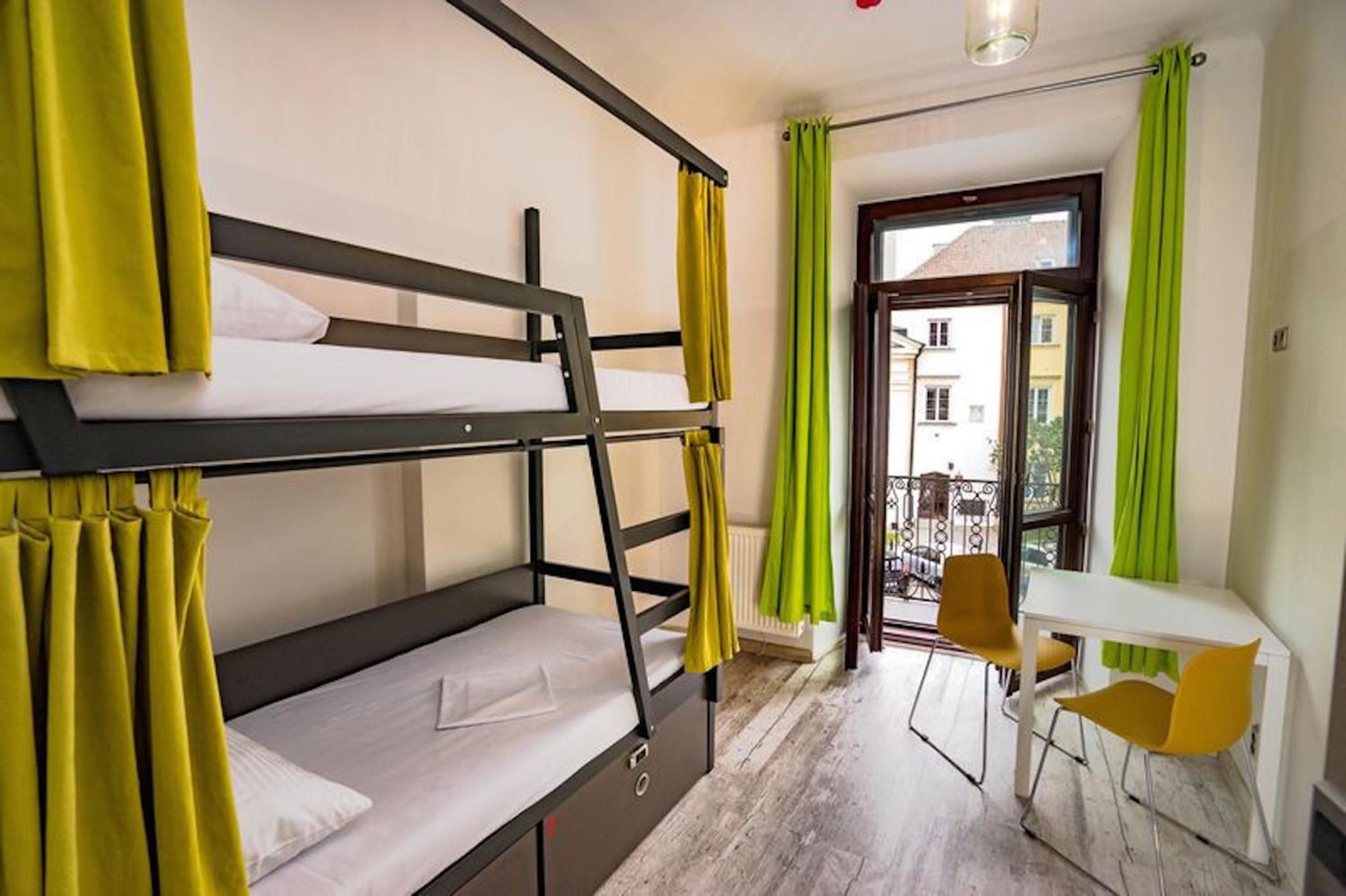Bed in 6-Bed Female Dormitory Room photo 1