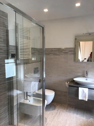 Comfort Double Room - Photo 9