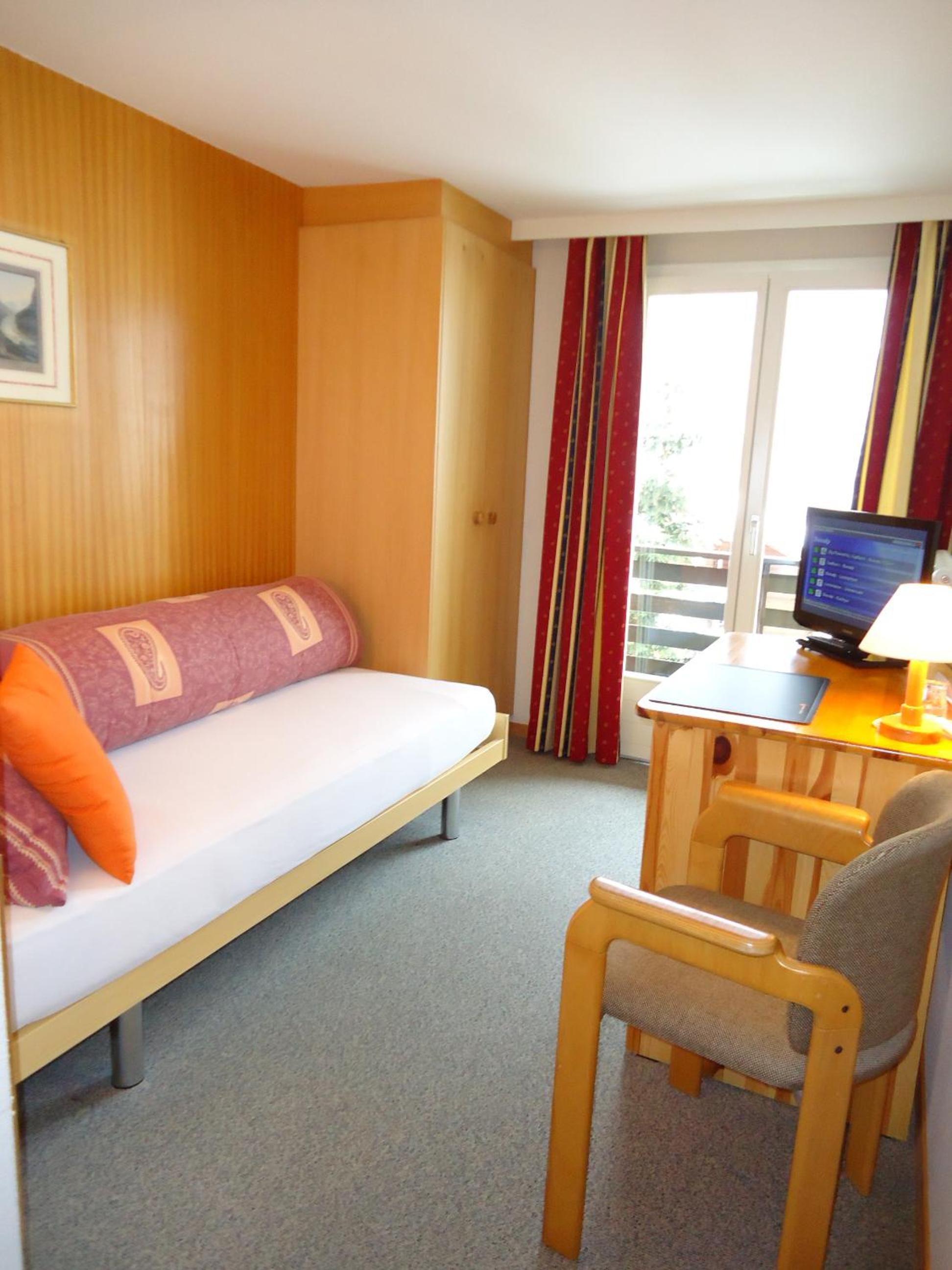Single Room with Balcony photo 1