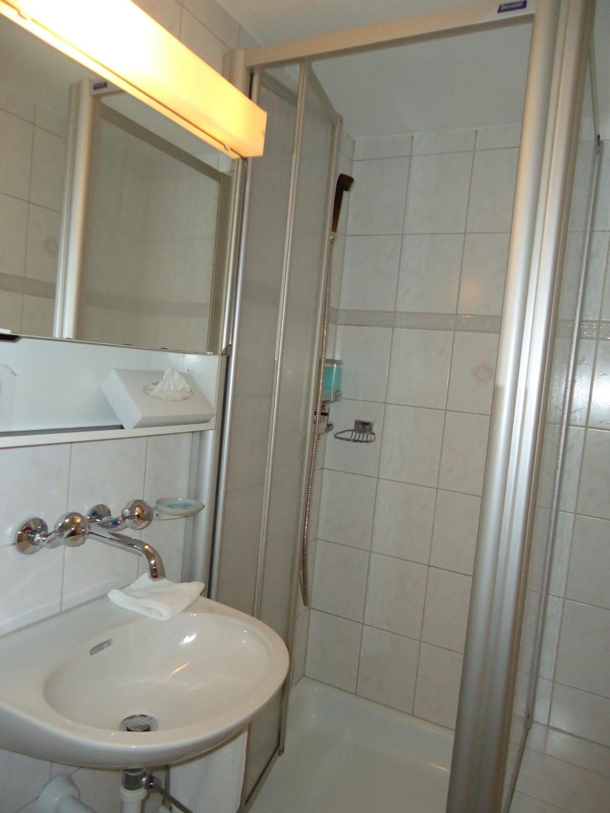 Single Room with Balcony photo 3