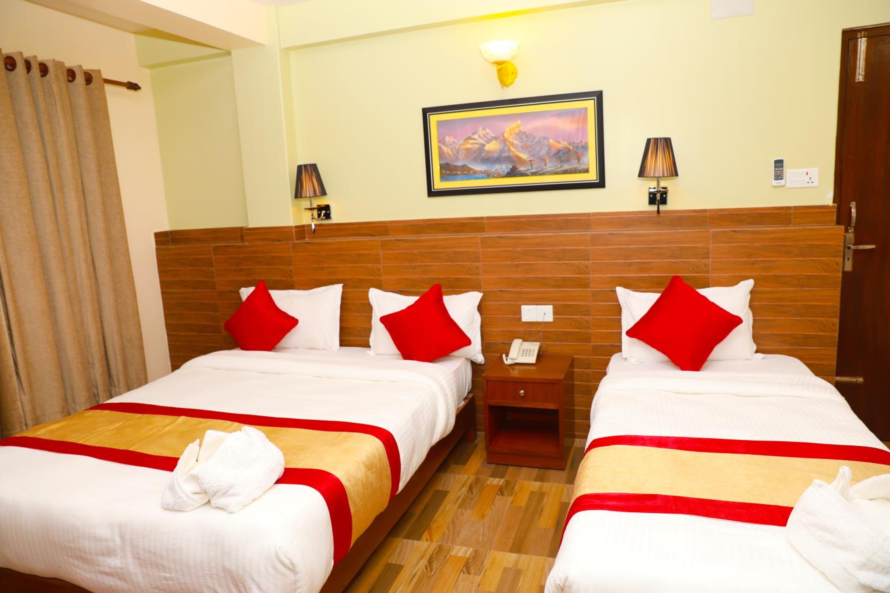 Standard Twin Room with Mountain View photo 3