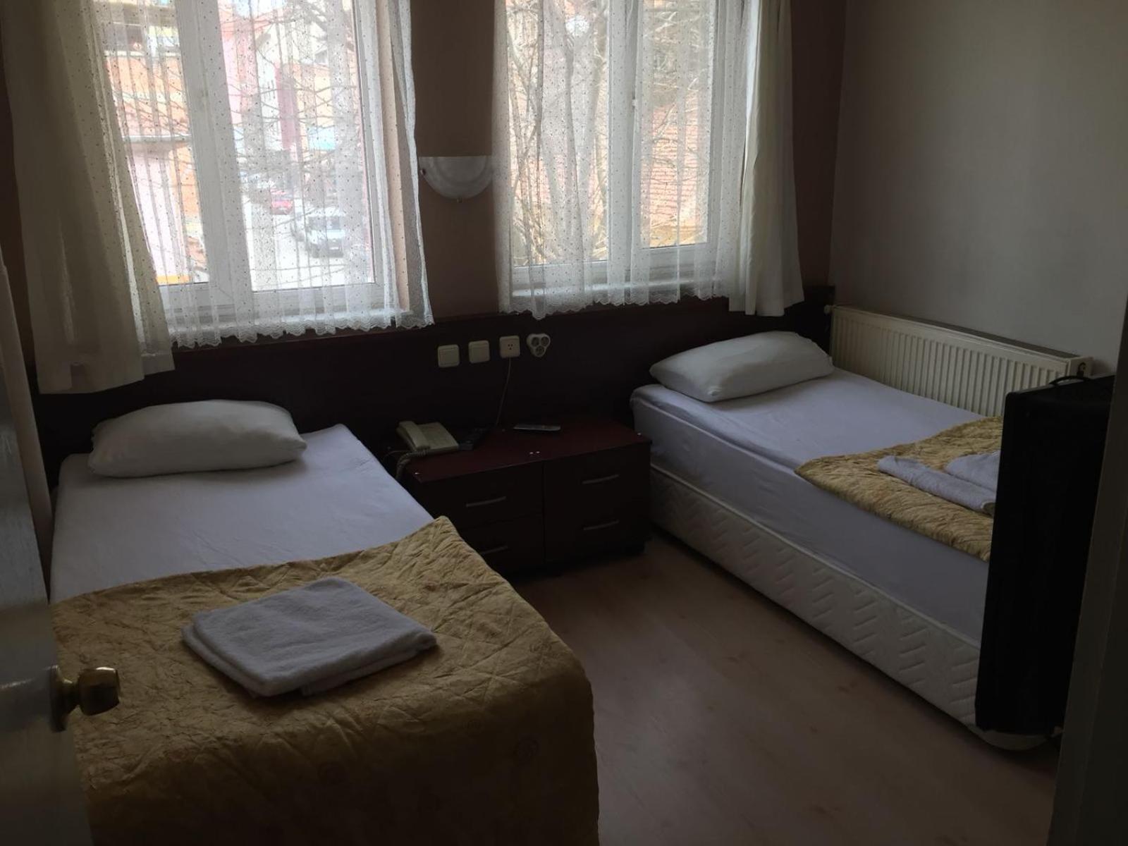 Standard Double or Twin Room photo 1