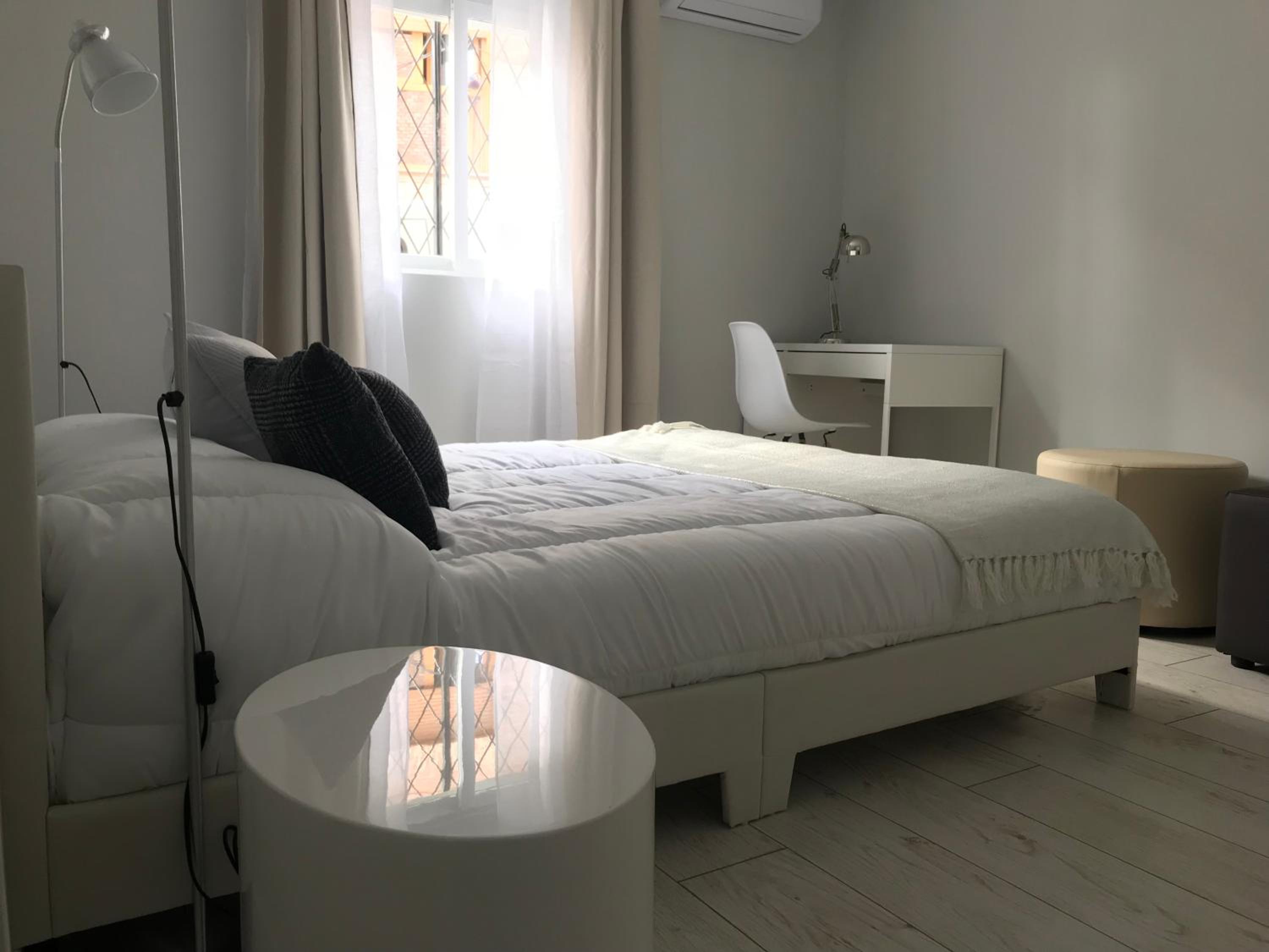 Apartment - Photo 32