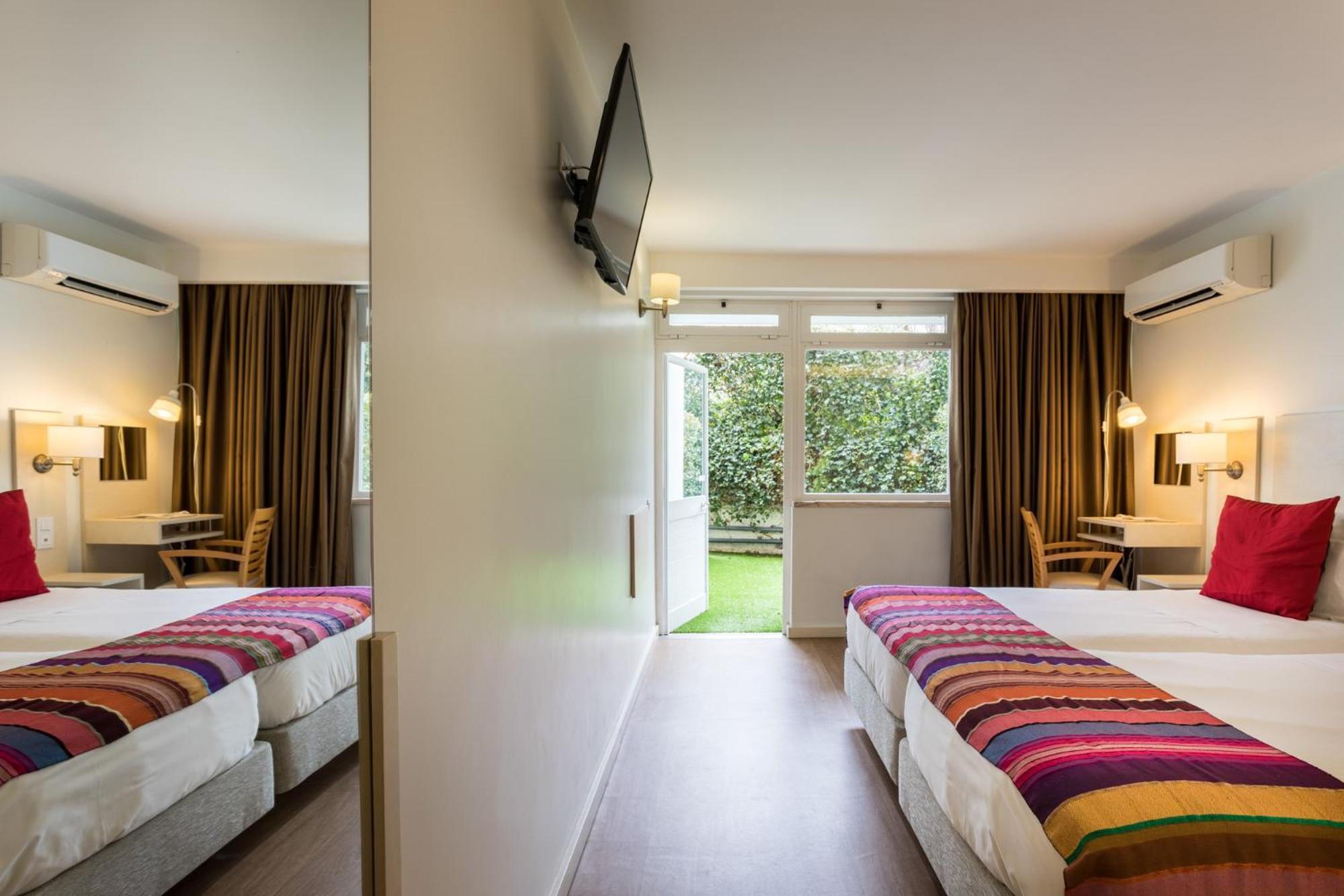 Double Or Twin Room With Balcony - Photo 6