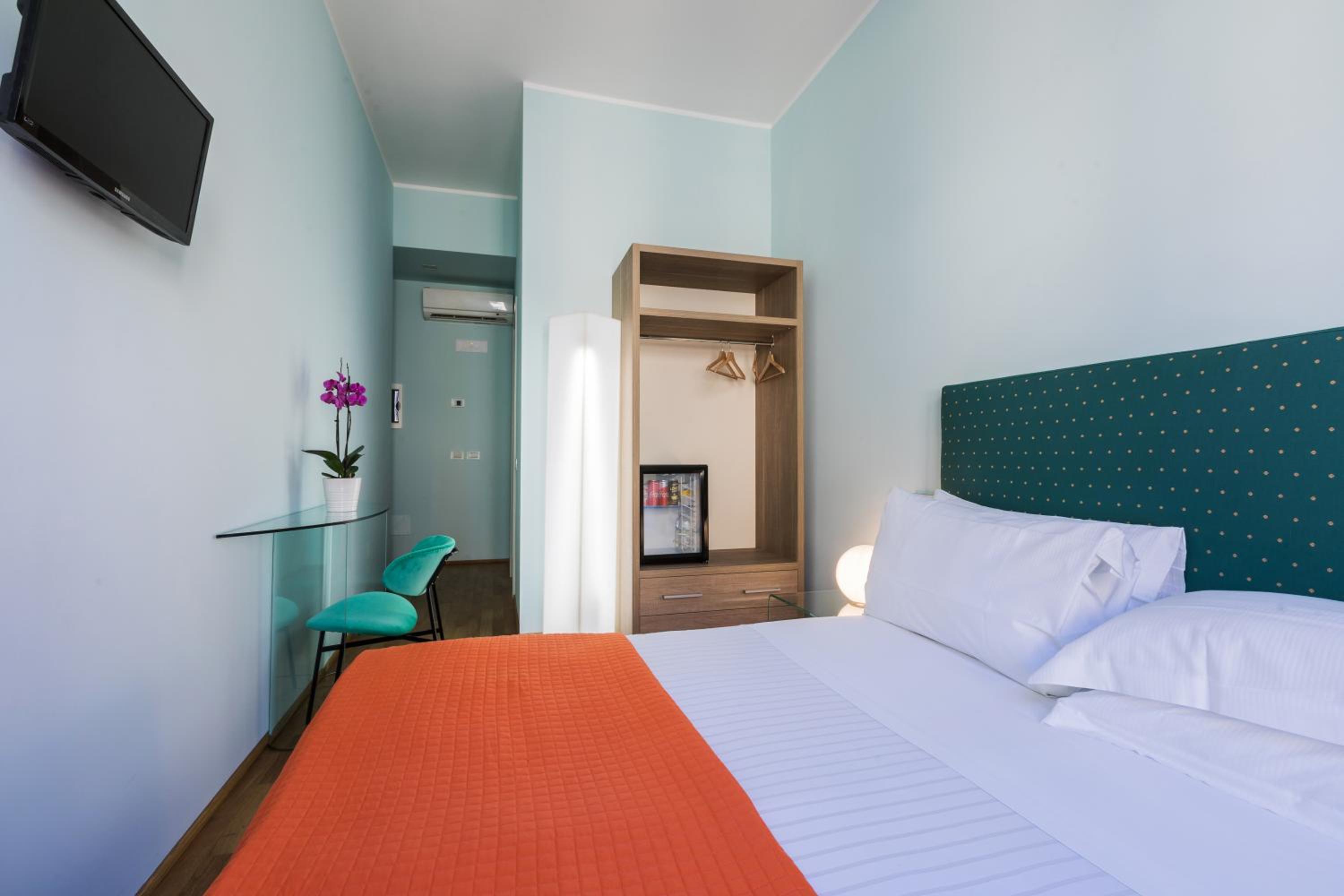 Economy Double Room photo 2