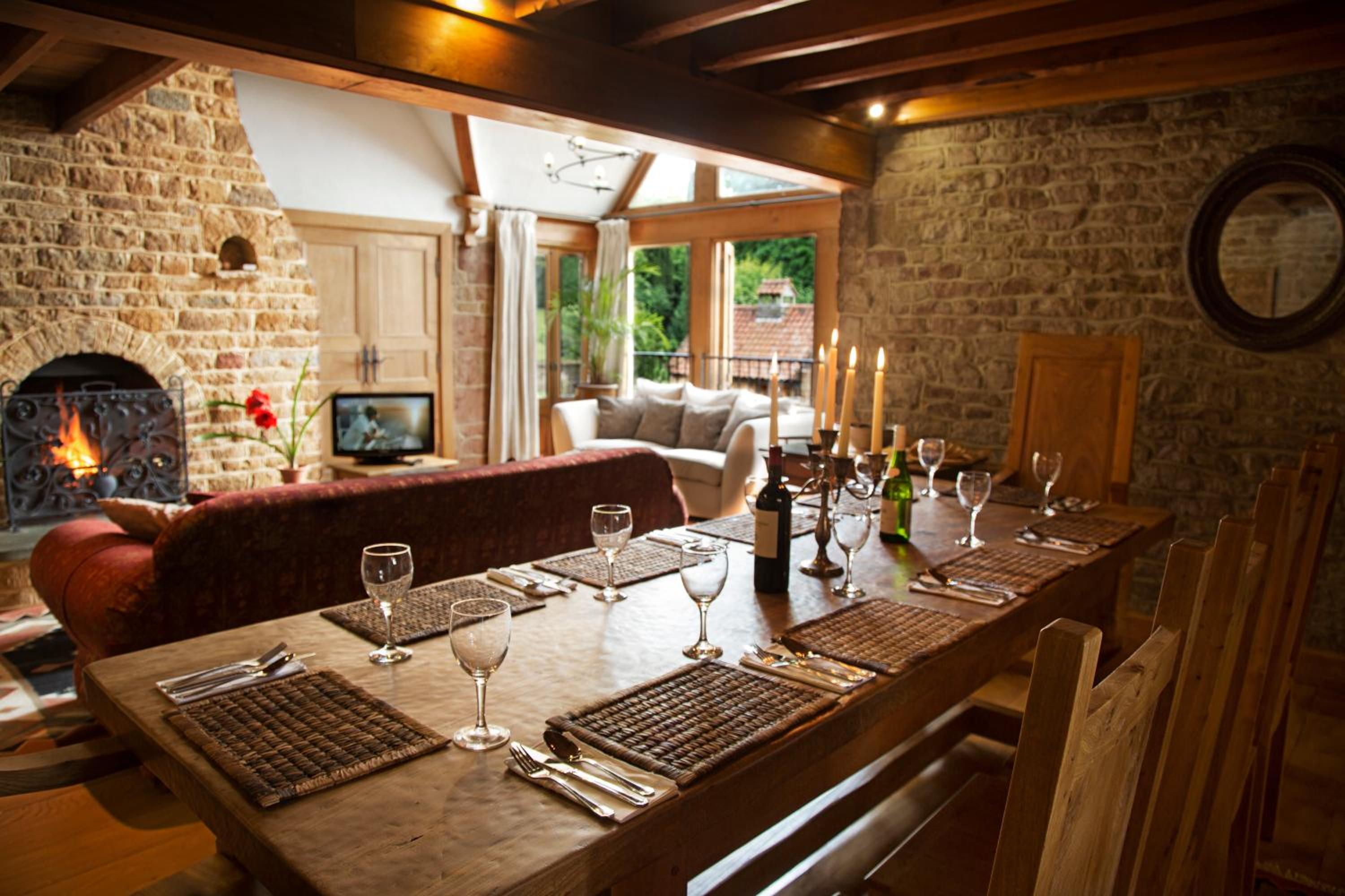 Two-Bedroom House - Photo 7