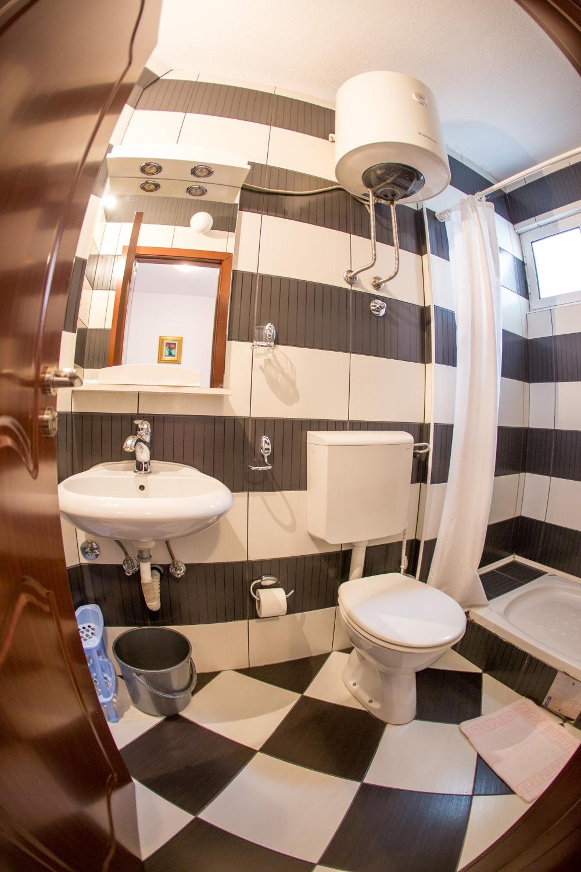 Double Room - Photo 4