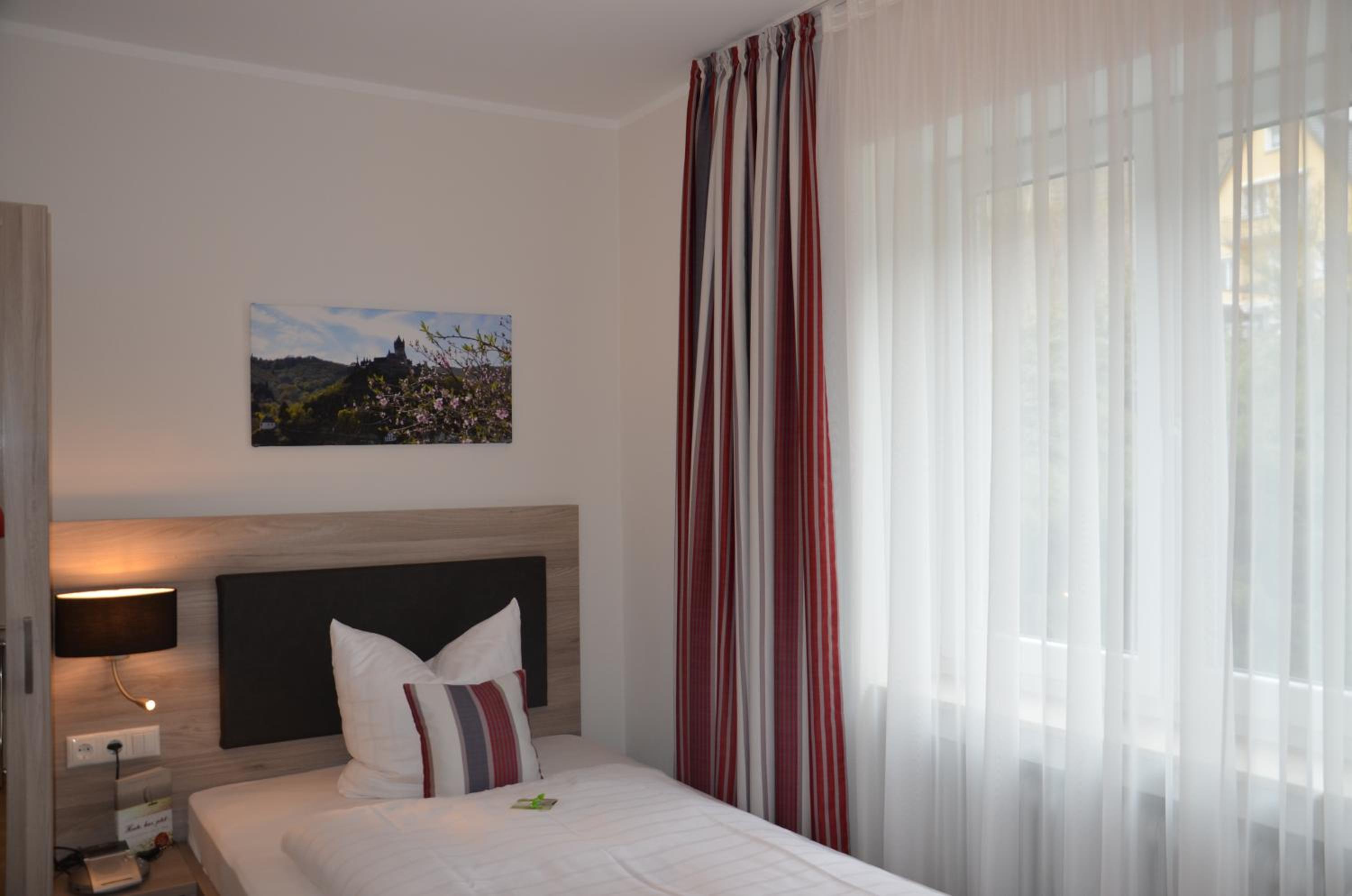 Single Room without Balcony