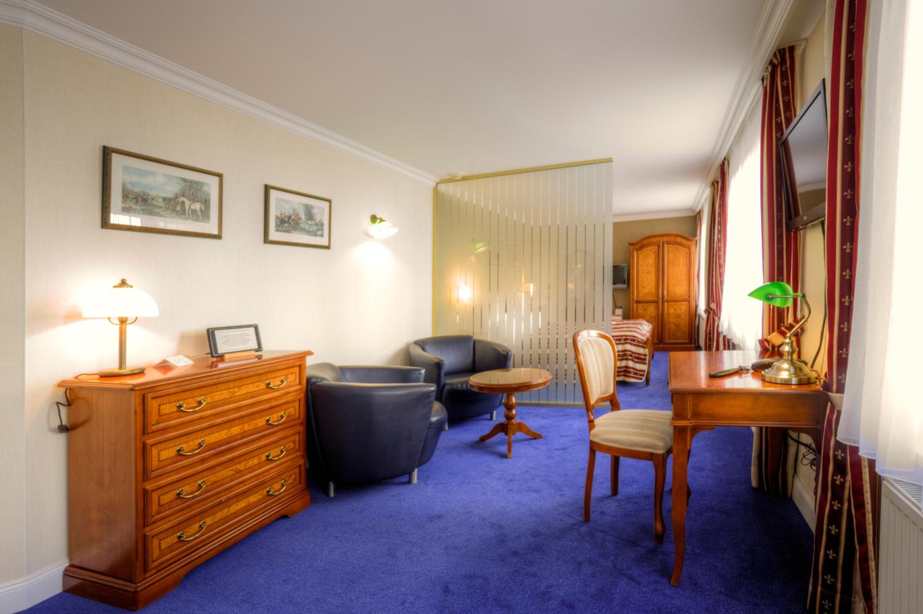 Deluxe Double Room photo 2