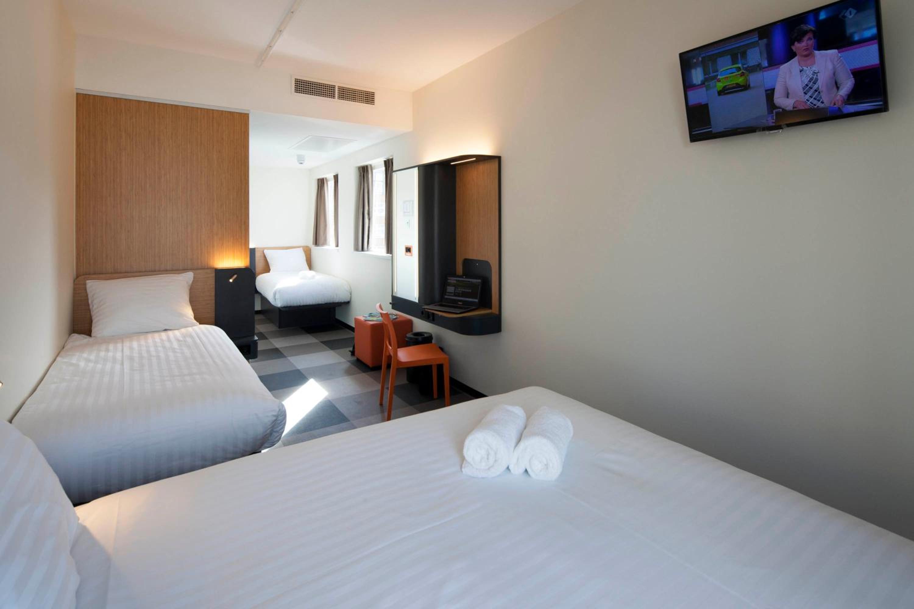 Standard Quadruple Room photo 2