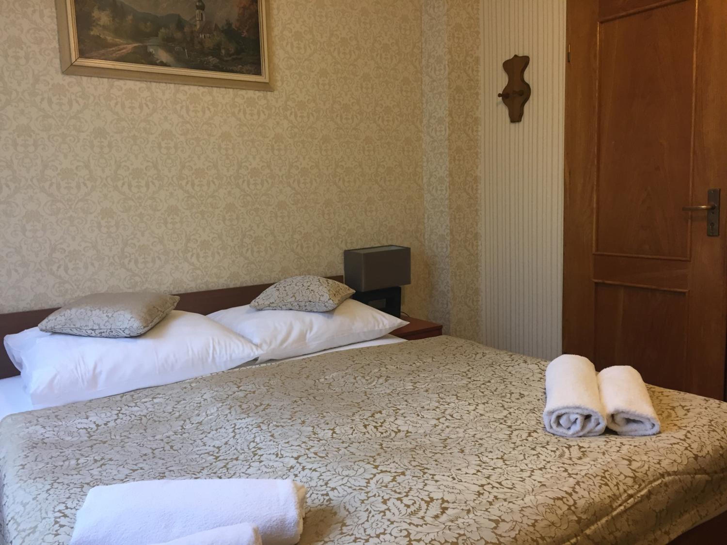 Double Room with Private Bathroom photo 2