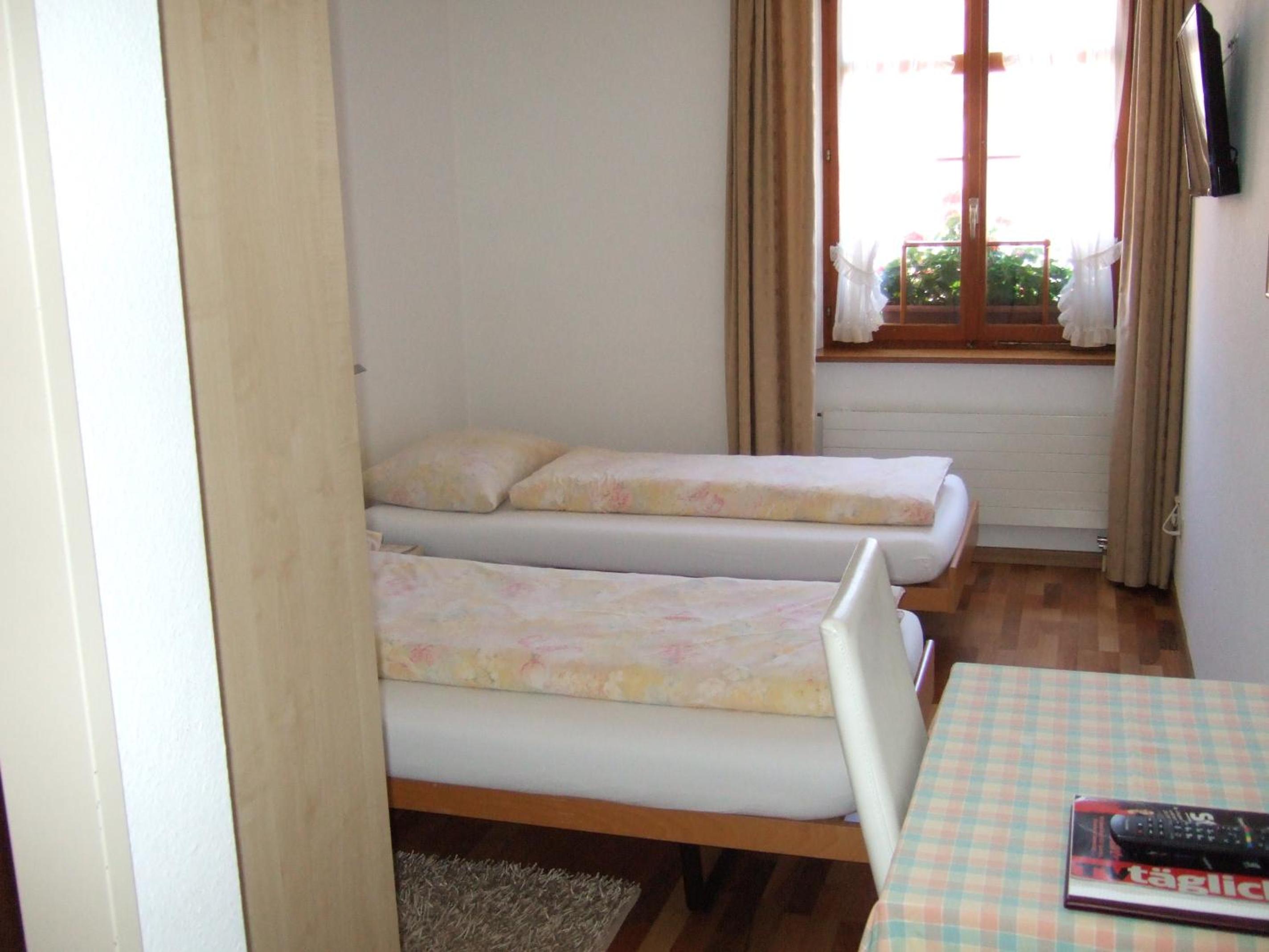 Double Room - Photo 5