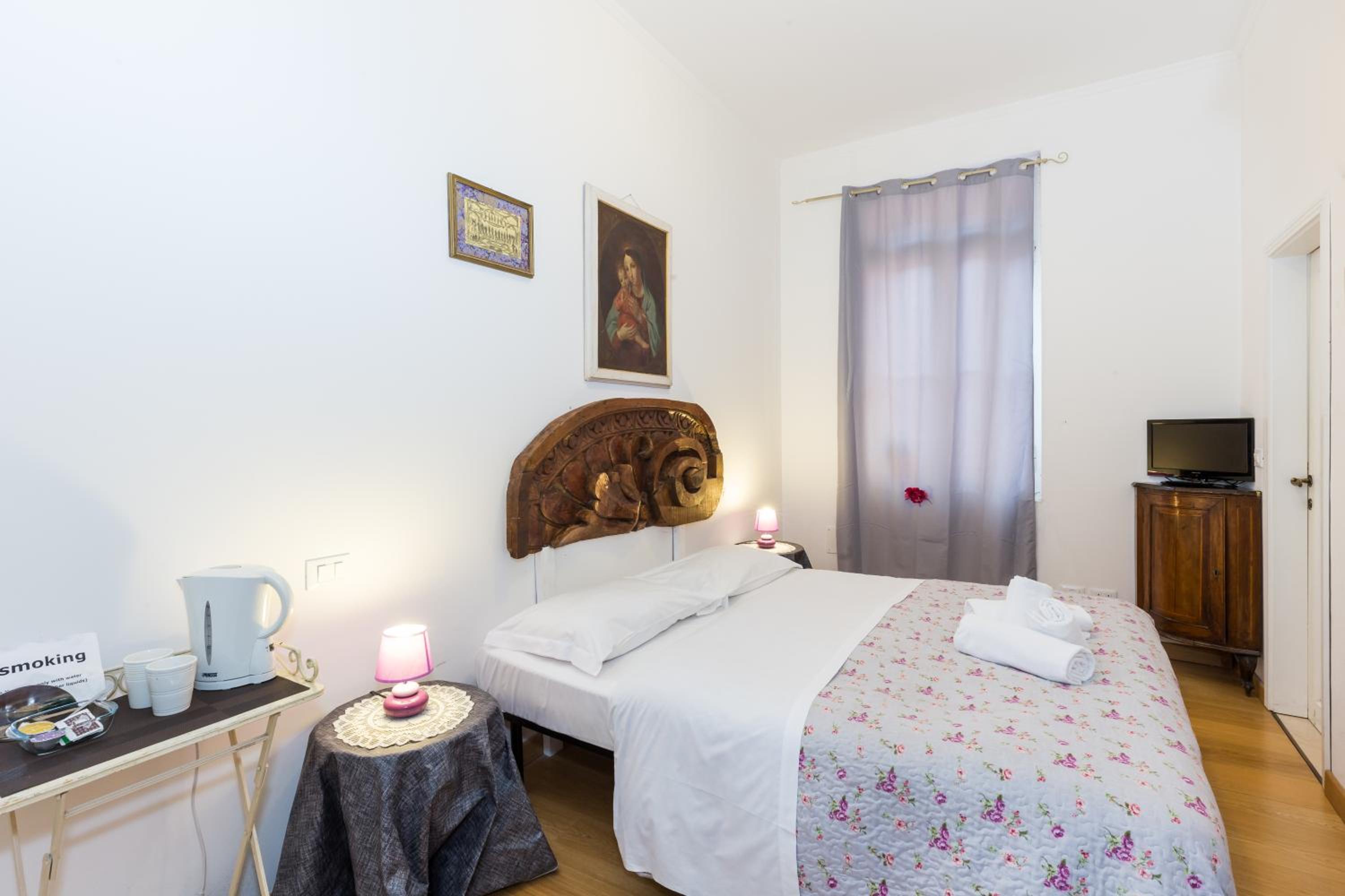 Standard Double Room photo 3