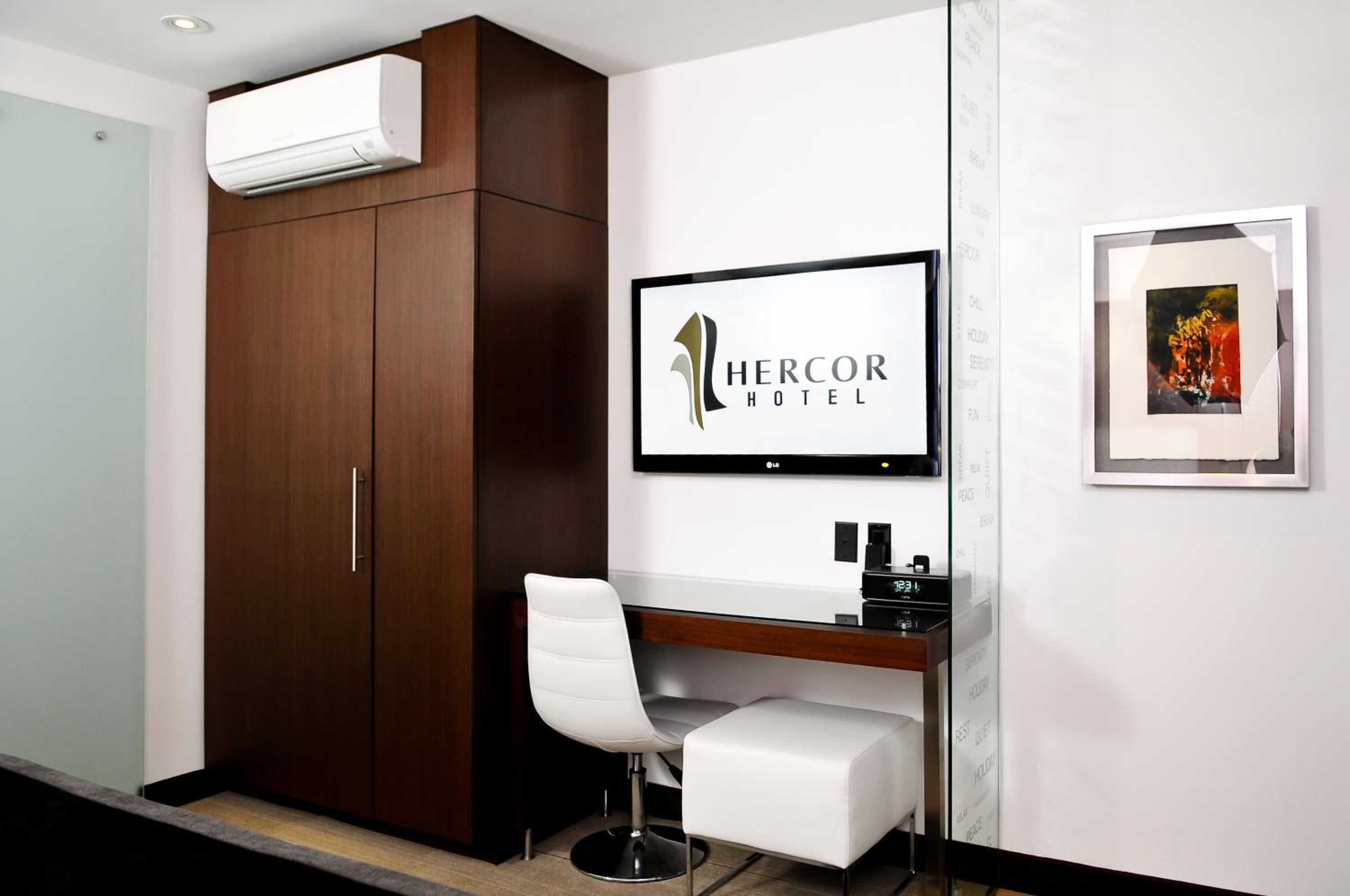 Deluxe King Room - Photo 5