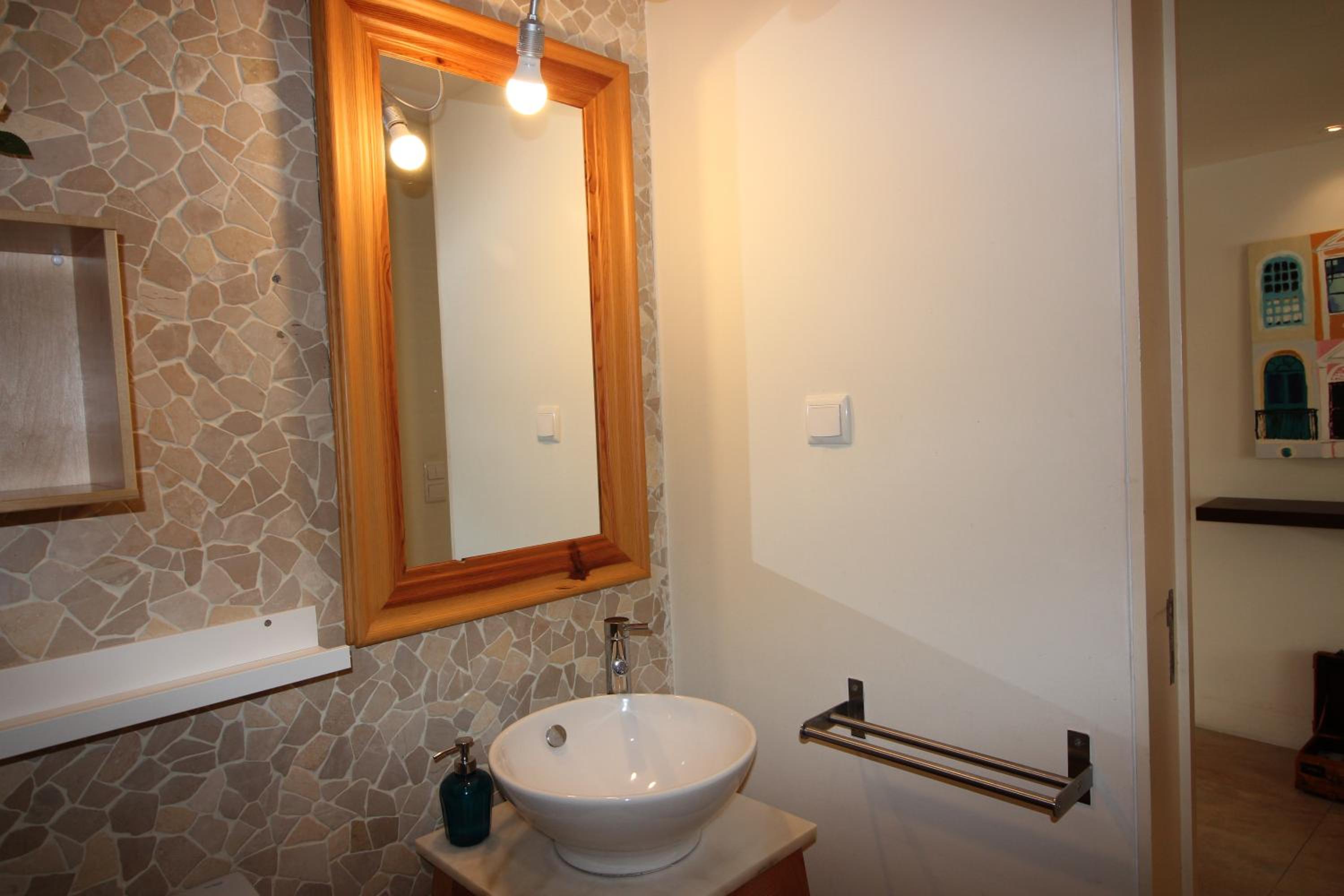 One-Bedroom Apartment - Photo 5