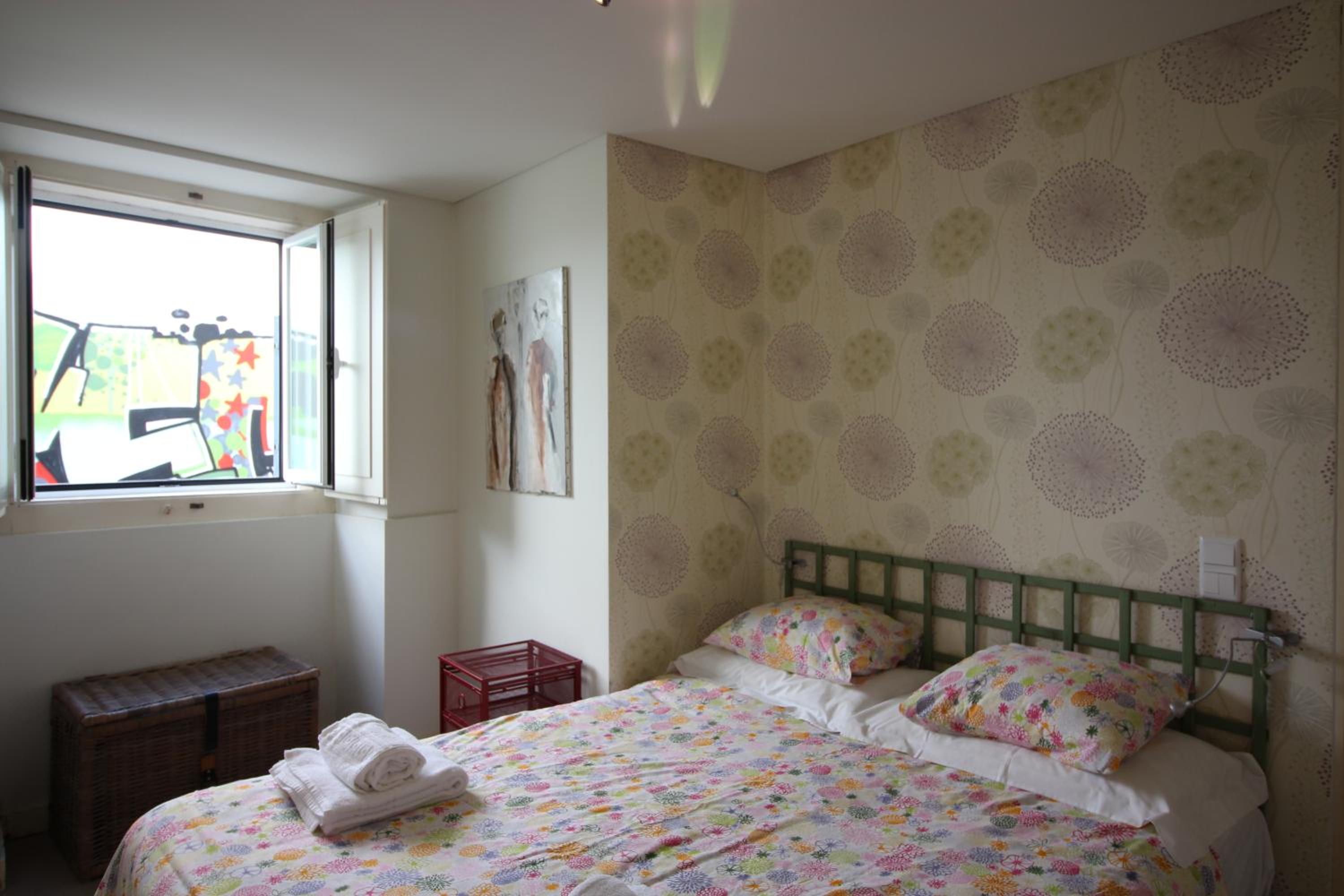 One-Bedroom Apartment - Photo 6